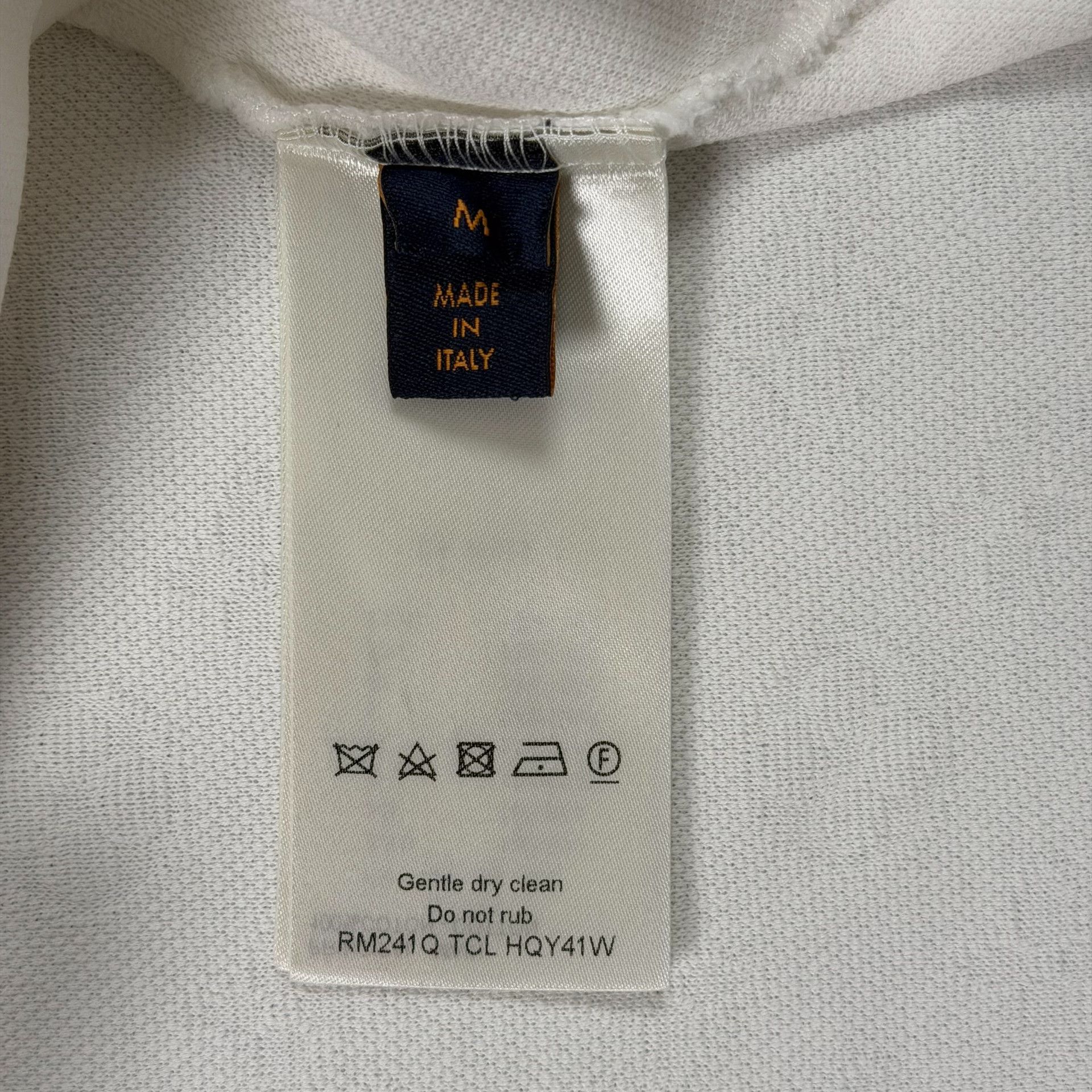 Louis Vuitton Louis Vuitton Monogram Pocket T-Shirt Size M Size US M / EU 48-50 / 2 - 7 Thumbnail