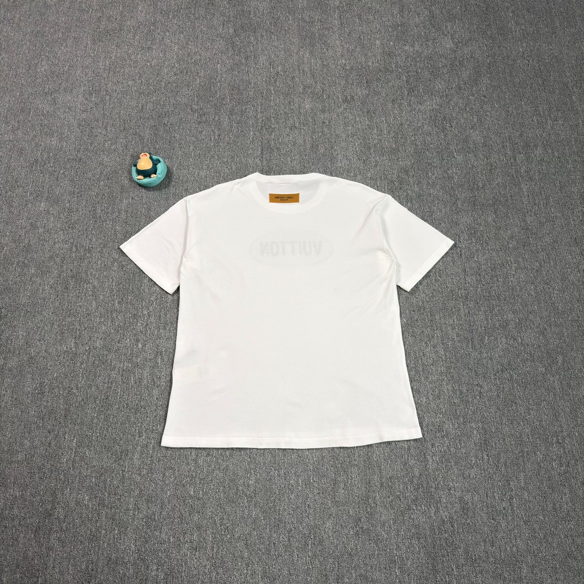 Louis Vuitton Louis Vuitton Green Logo Knit T-Shirt Size L Size US L / EU 52-54 / 3 - 3 Thumbnail