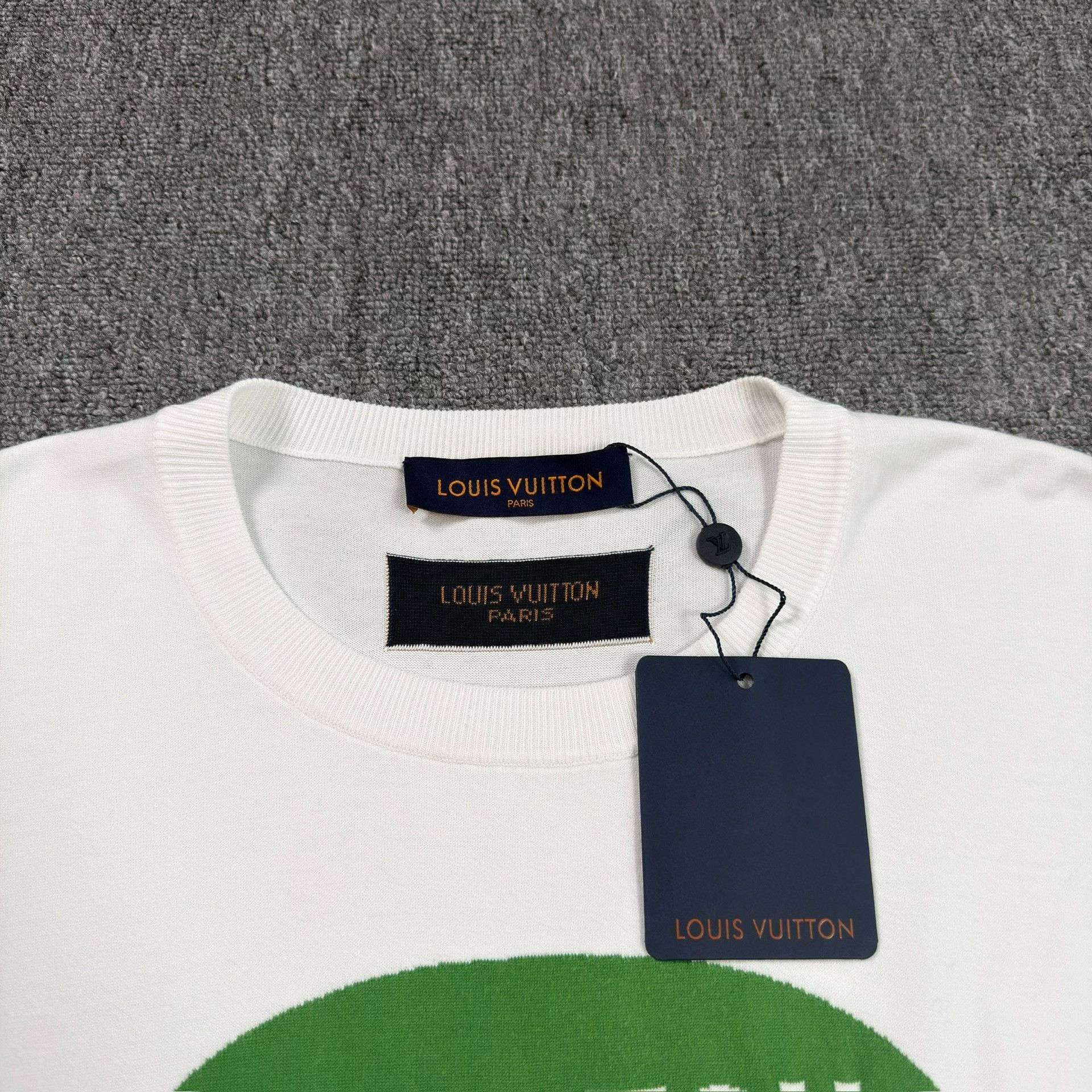Louis Vuitton Louis Vuitton Green Logo Knit T-Shirt Size L Size US L / EU 52-54 / 3 - 4 Thumbnail