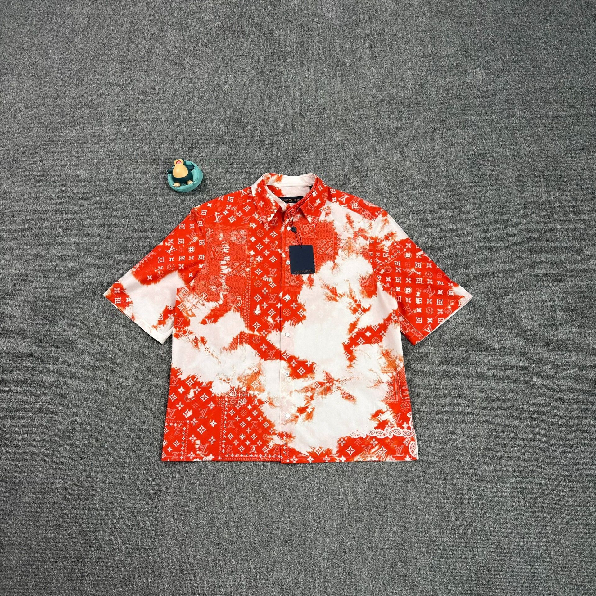 Louis Vuitton Louis Vuitton Bandana Monogram Short Sleeve Shirt XXL Size US XXL / EU 58 / 5 - 2 Thumbnail