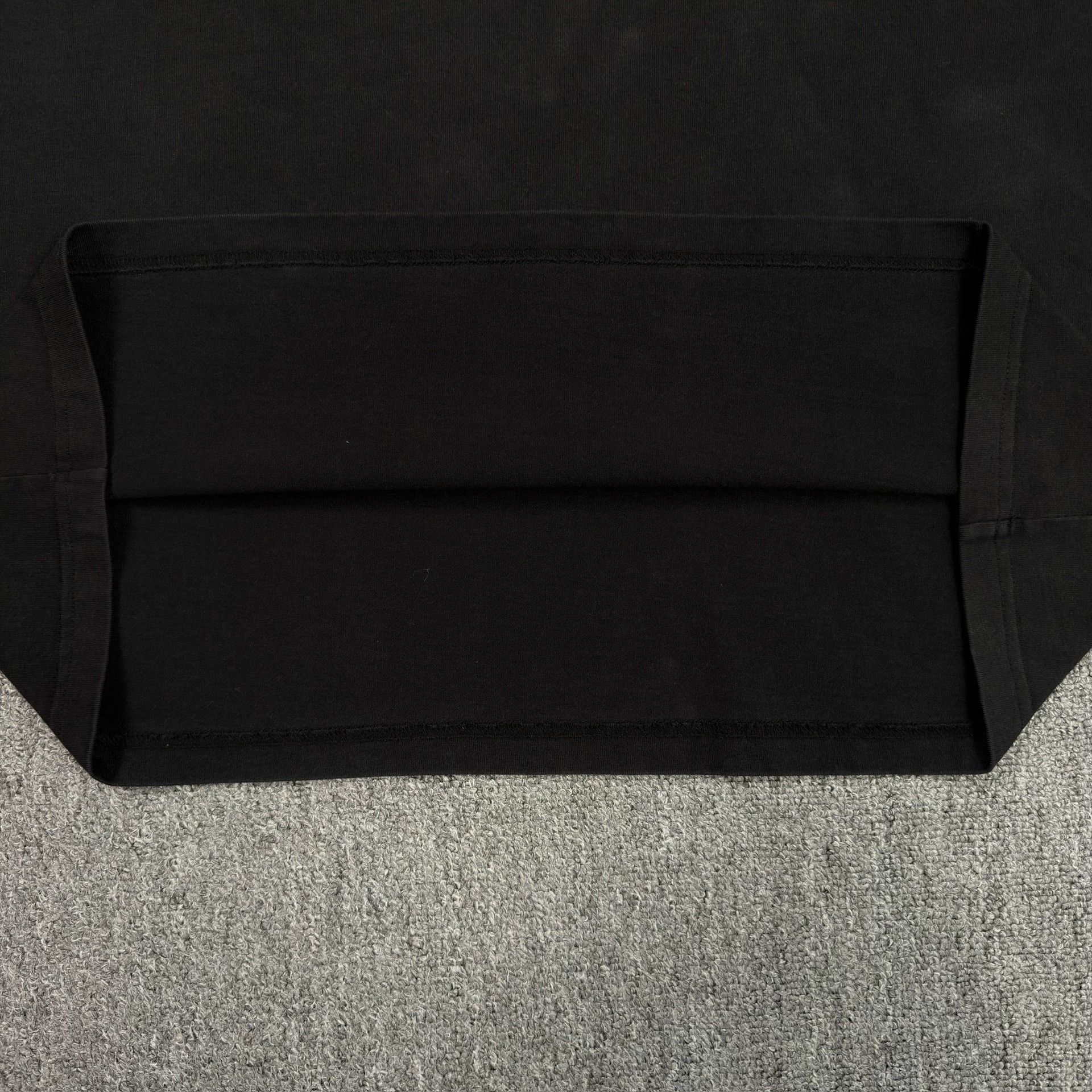 Balenciaga Balenciaga Blurred Logo T-Shirt Size M Size US M / EU 48-50 / 2 - 6 Thumbnail