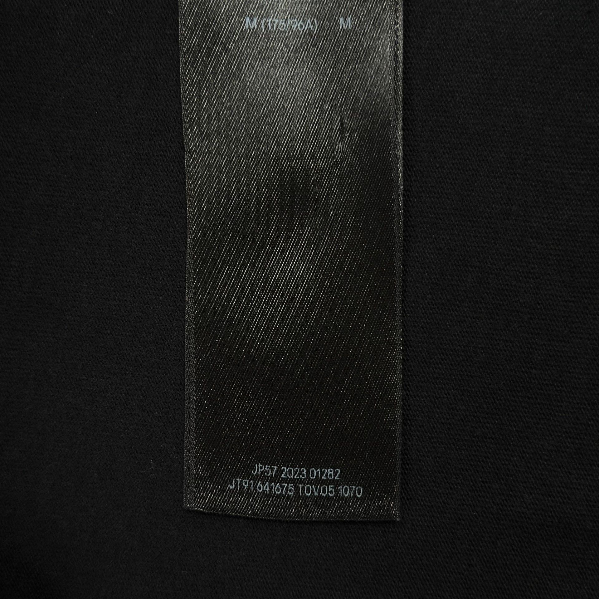 Balenciaga Balenciaga Blurred Logo T-Shirt Size M Size US M / EU 48-50 / 2 - 9 Thumbnail