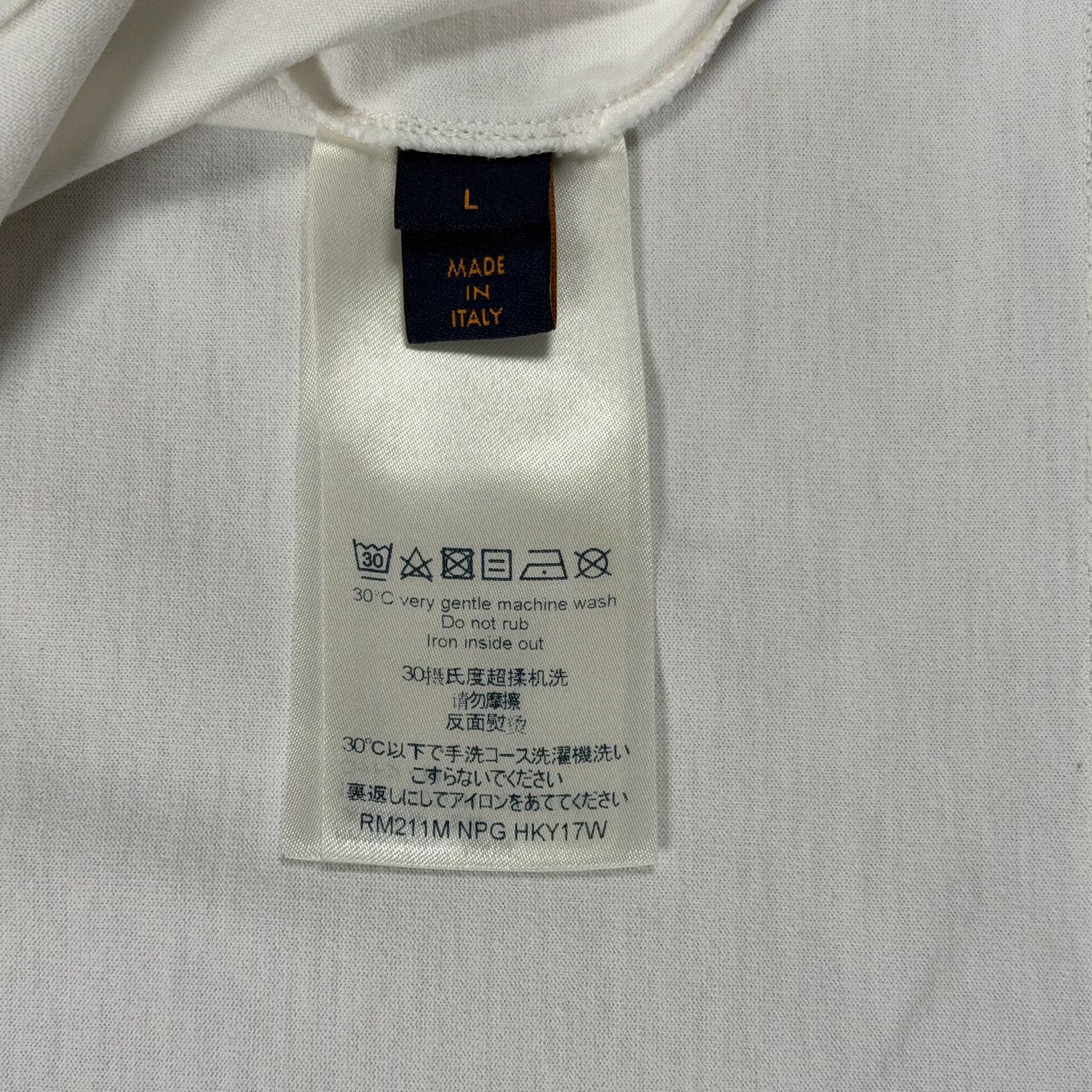 Louis Vuitton Louis Vuitton Crayon Monogram Print T-Shirt L Size US L / EU 52-54 / 3 - 6 Thumbnail