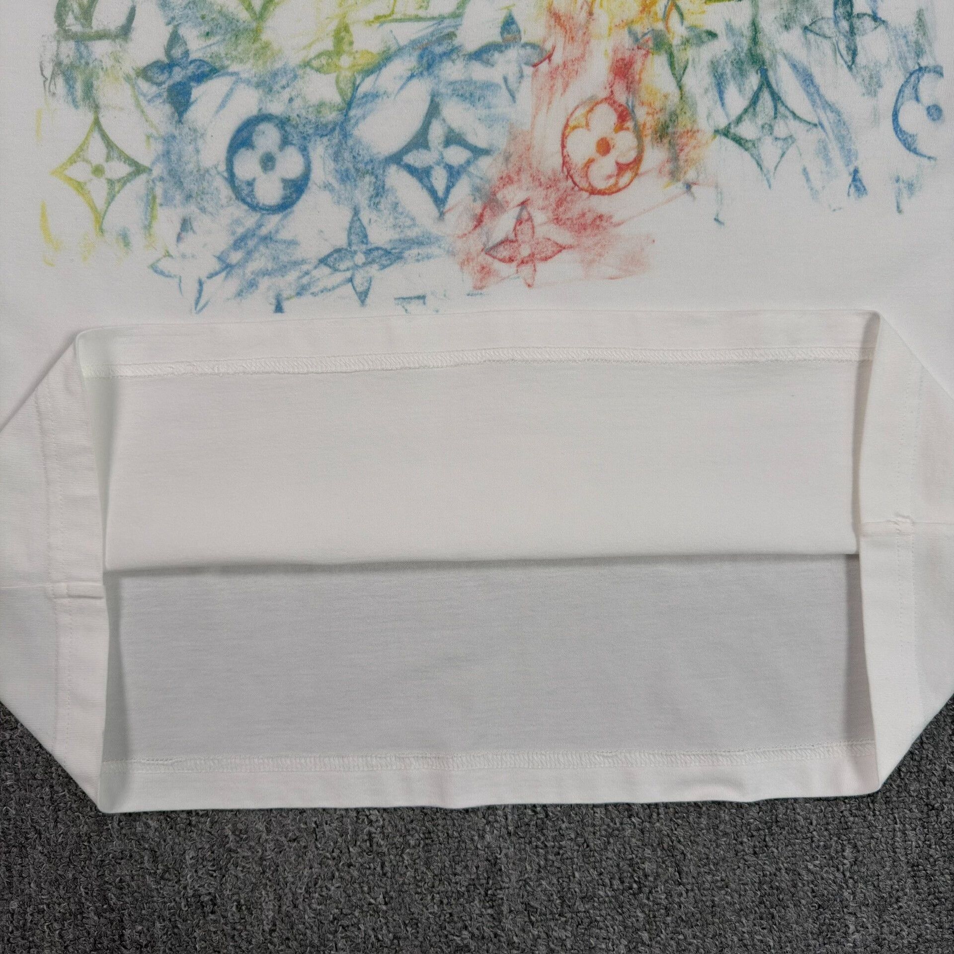 Louis Vuitton Louis Vuitton Crayon Monogram T-Shirt XL Size US XL / EU 56 / 4 - 6 Thumbnail