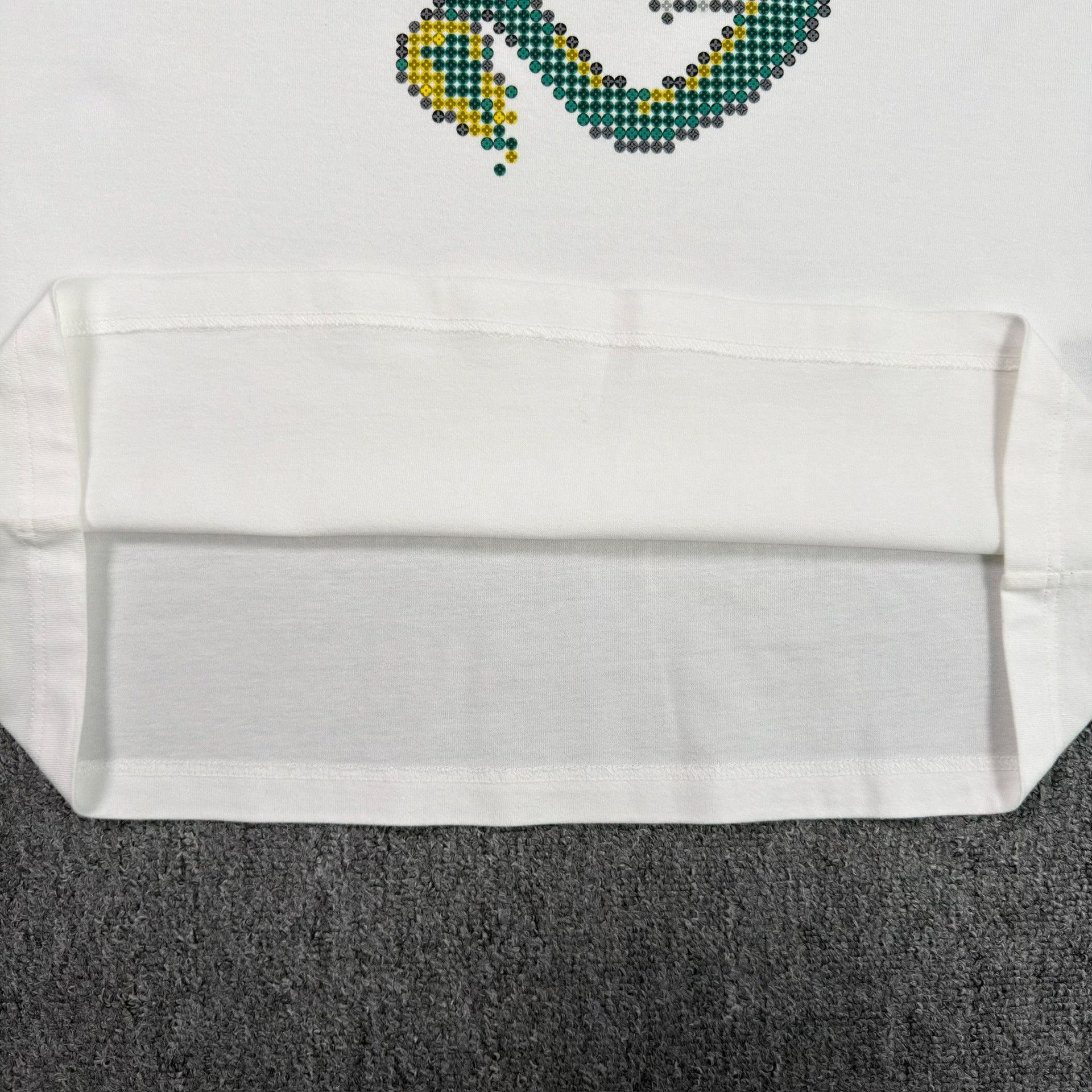 Louis Vuitton Louis Vuitton Pharrell Dragon T-Shirt Size L Size US L / EU 52-54 / 3 - 6 Thumbnail