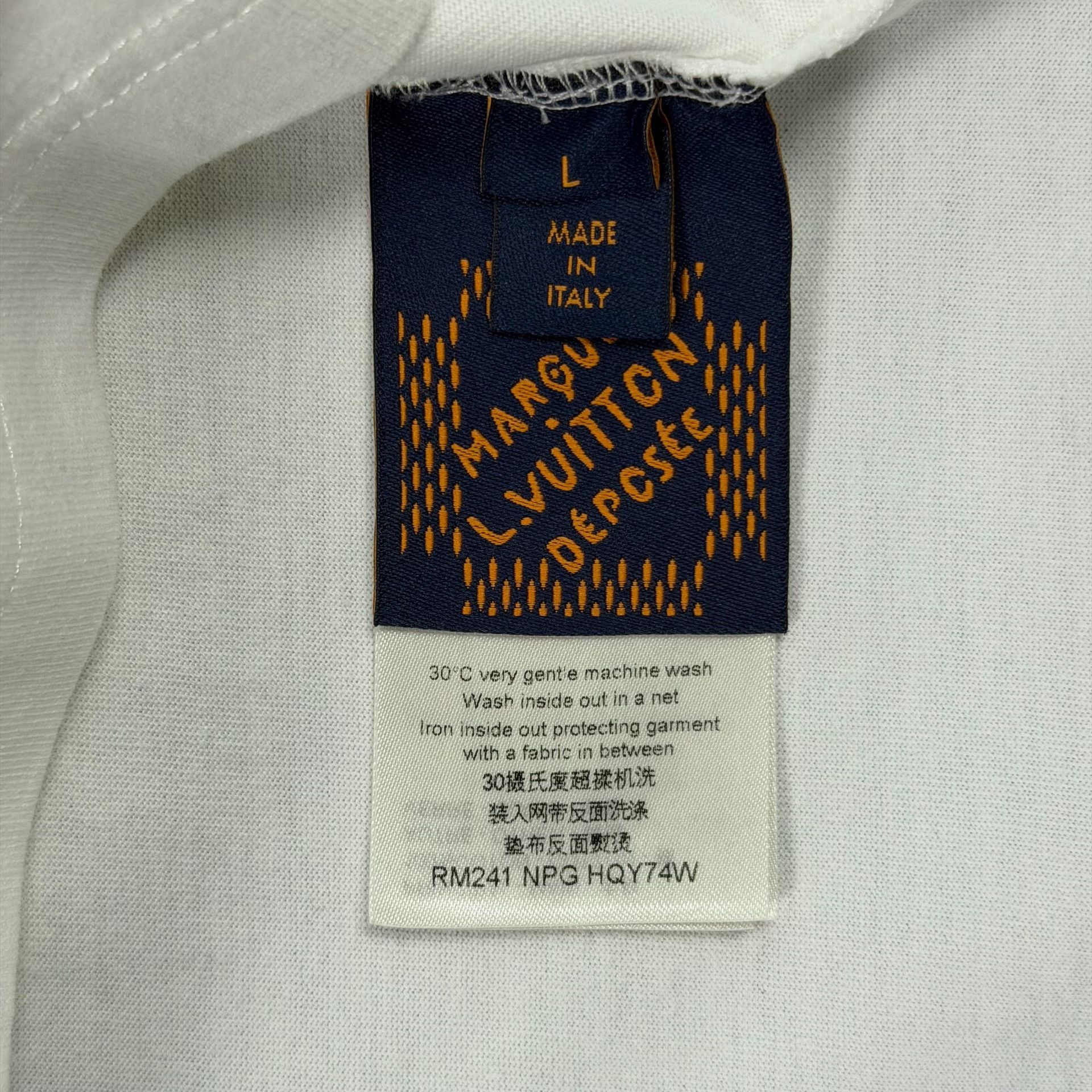 Louis Vuitton Louis Vuitton Pharrell Dragon T-Shirt Size L Size US L / EU 52-54 / 3 - 8 Thumbnail
