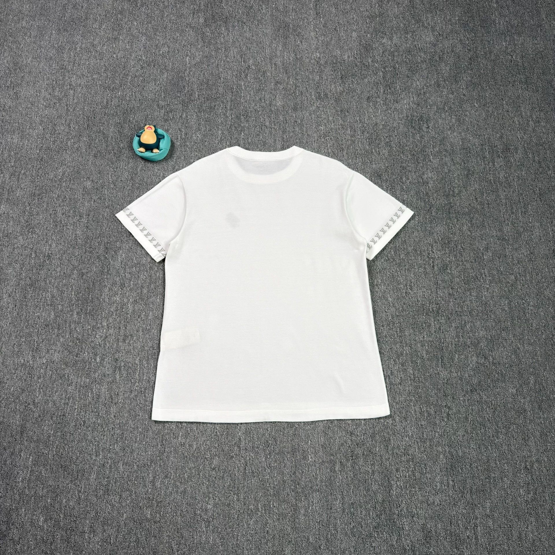 Louis Vuitton Louis Vuitton Monogram Cuff Knit T-Shirt Size S Size US S / EU 44-46 / 1 - 3 Thumbnail