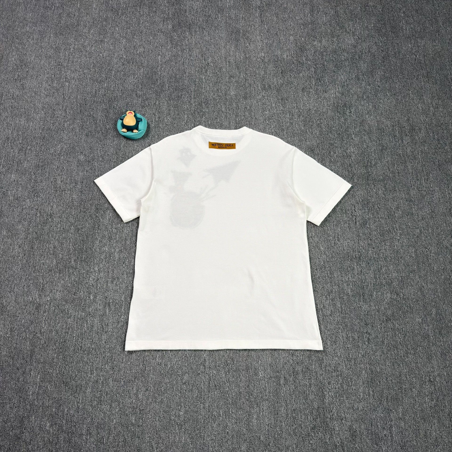 Louis Vuitton Louis Vuitton Airplane Graphic Knit T-Shirt M Size US M / EU 48-50 / 2 - 3 Thumbnail