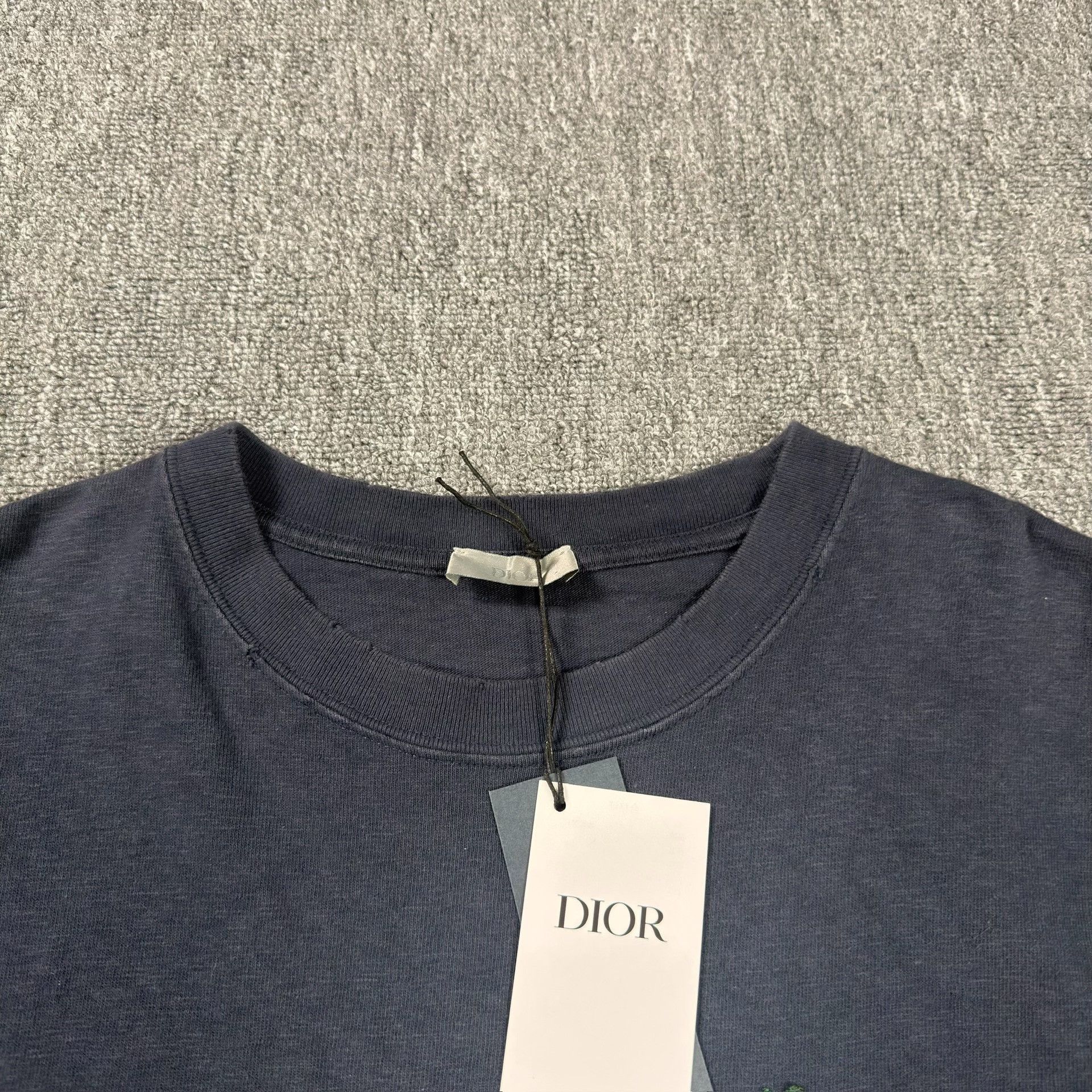 Dior Dior Distressed Dinosaur Pocket T-Shirt Size L Size US L / EU 52-54 / 3 - 4 Thumbnail