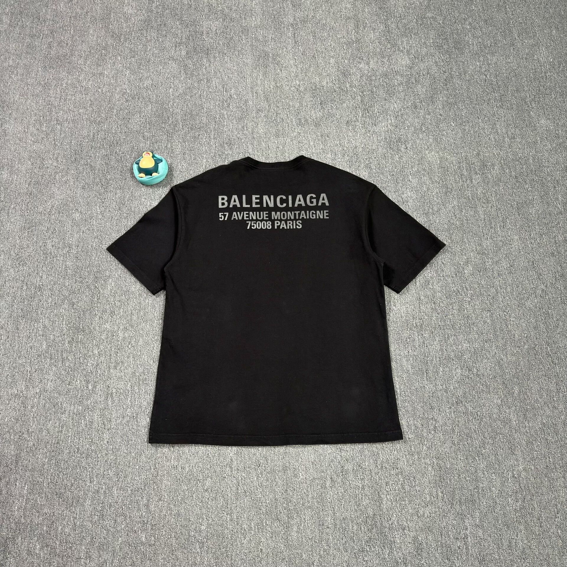 Balenciaga Balenciaga Montaigne Graphic T-Shirt Size S Size US S / EU 44-46 / 1 - 3 Thumbnail