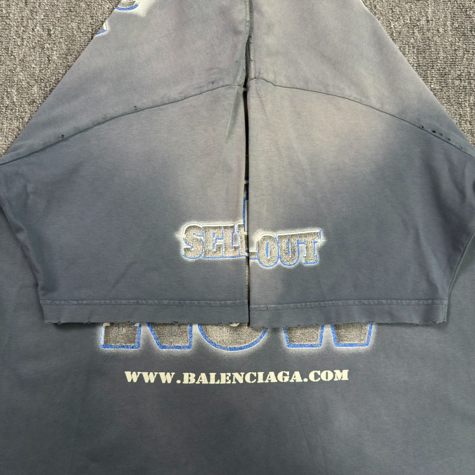 Balenciaga Balenciaga See Now Buy Now T-Shirt Size S Size US S / EU 44-46 / 1 - 5 Thumbnail