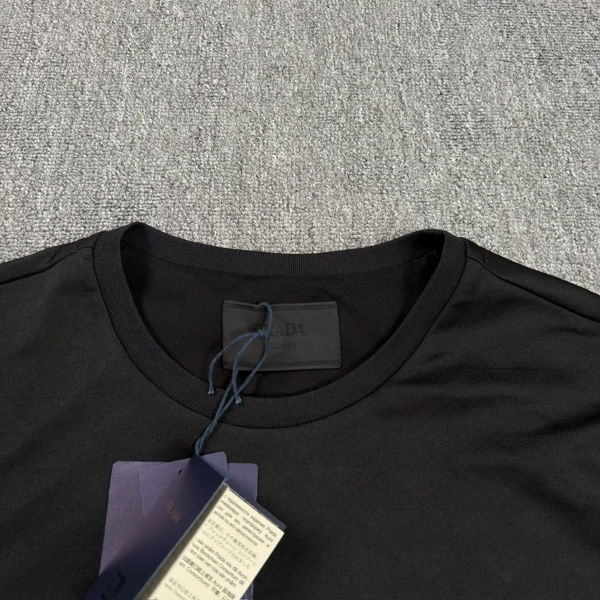 Prada Prada Triangle Logo Ribbed T-Shirt XXL Size US XXL / EU 58 / 5 - 4 Thumbnail