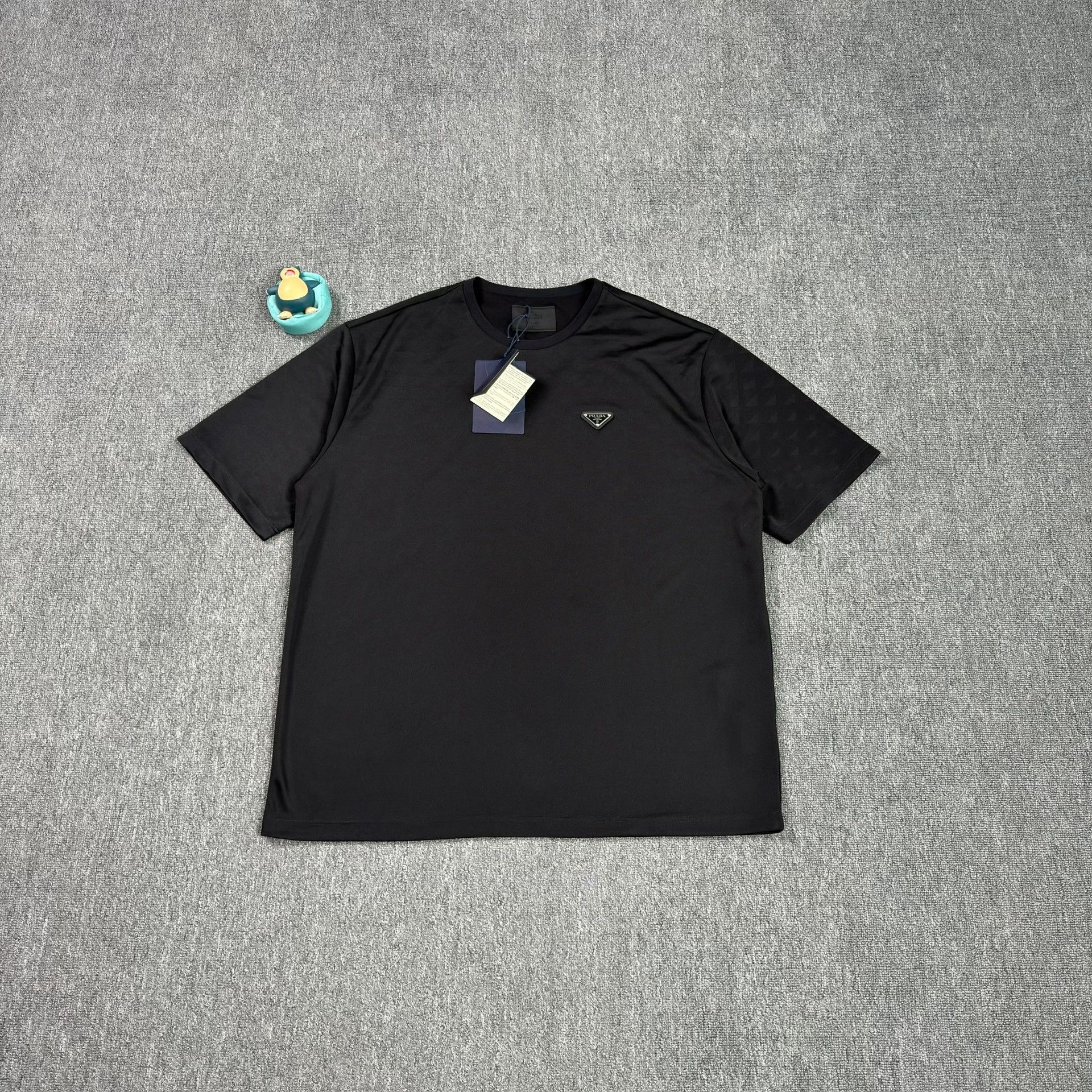 Prada Prada Triangle Logo Ribbed T-Shirt XXL Size US XXL / EU 58 / 5 - 2 Thumbnail