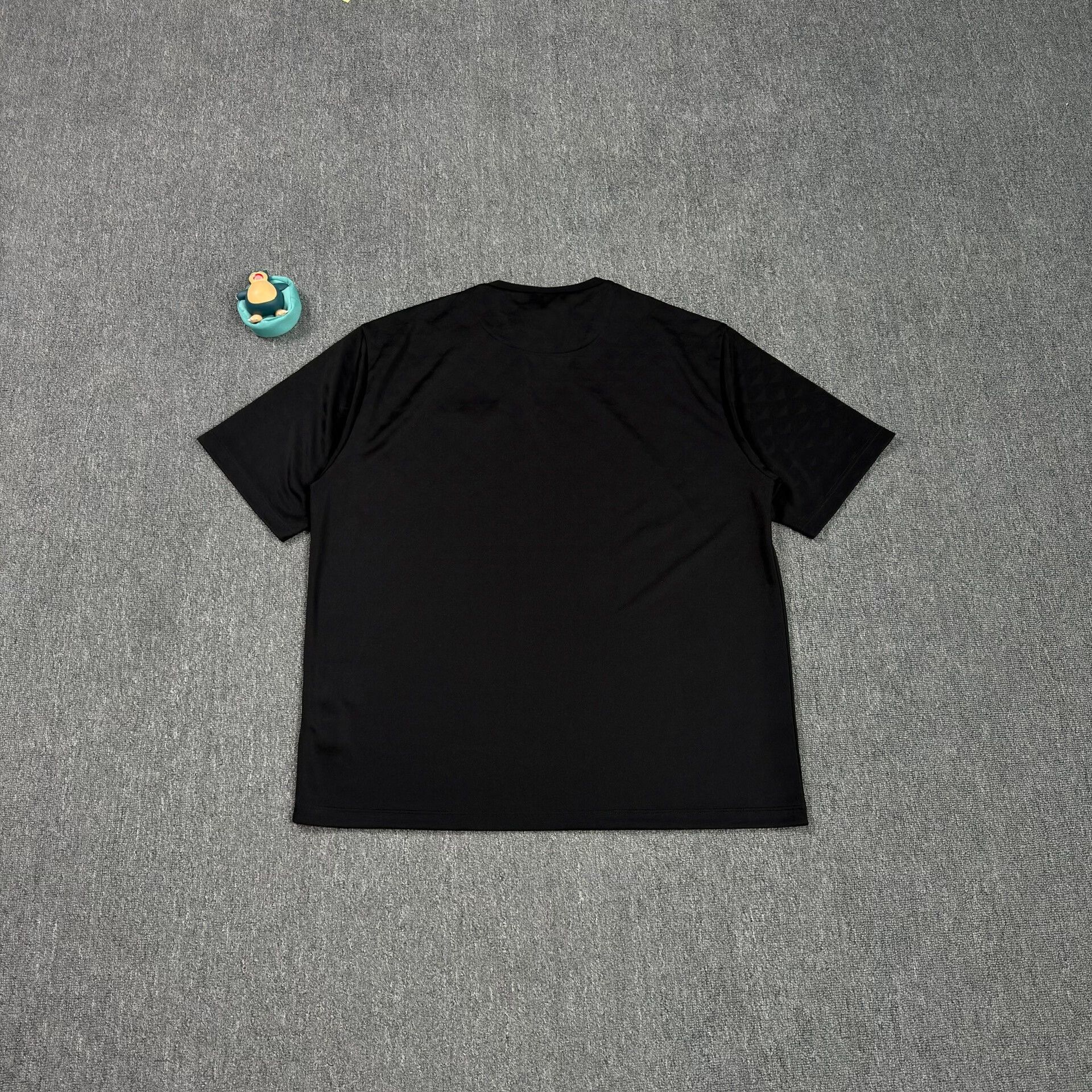 Prada Prada Triangle Logo Ribbed T-Shirt XXL Size US XXL / EU 58 / 5 - 3 Thumbnail