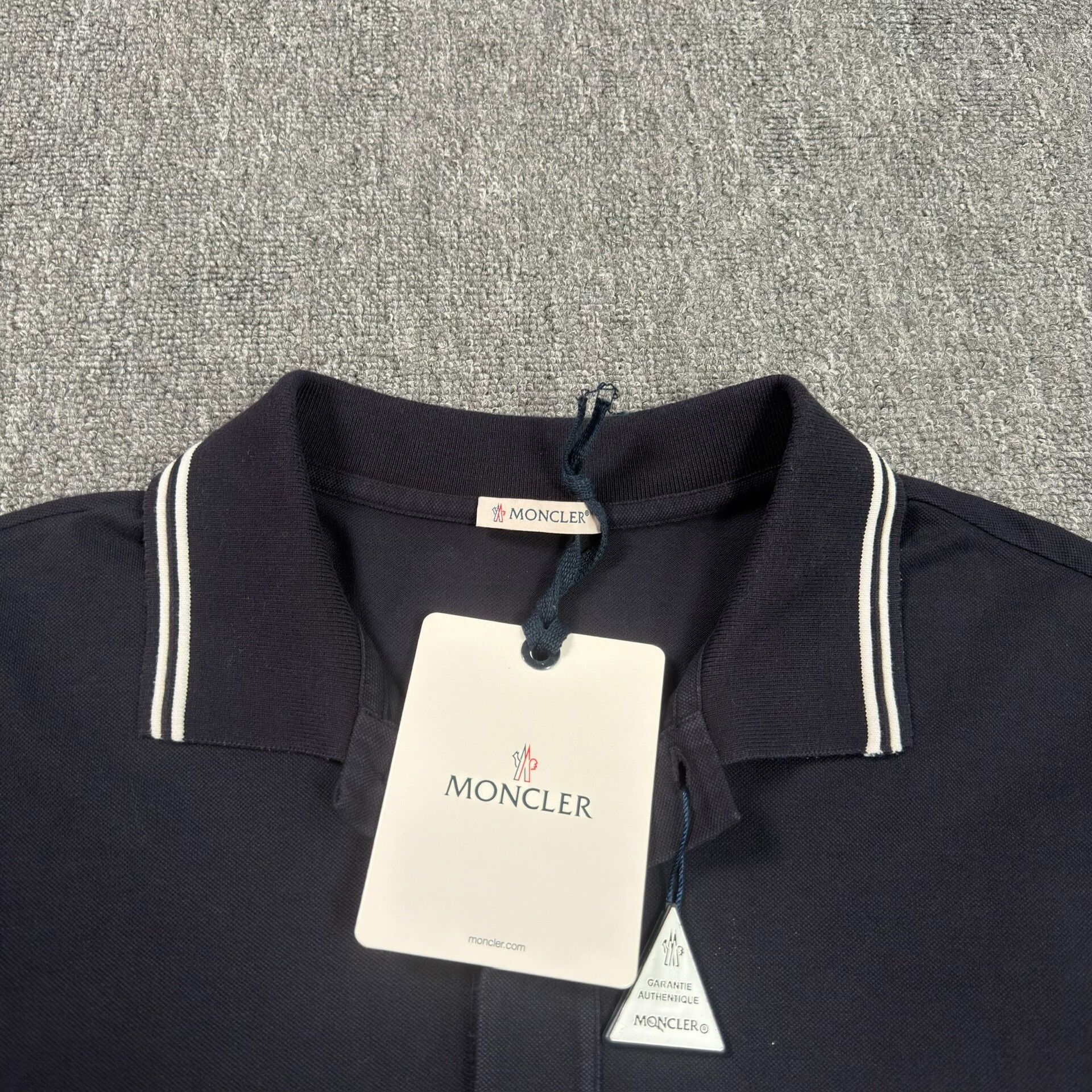 Moncler Moncler Script Logo Tipped Polo Shirt Size S Size US S / EU 44-46 / 1 - 4 Thumbnail