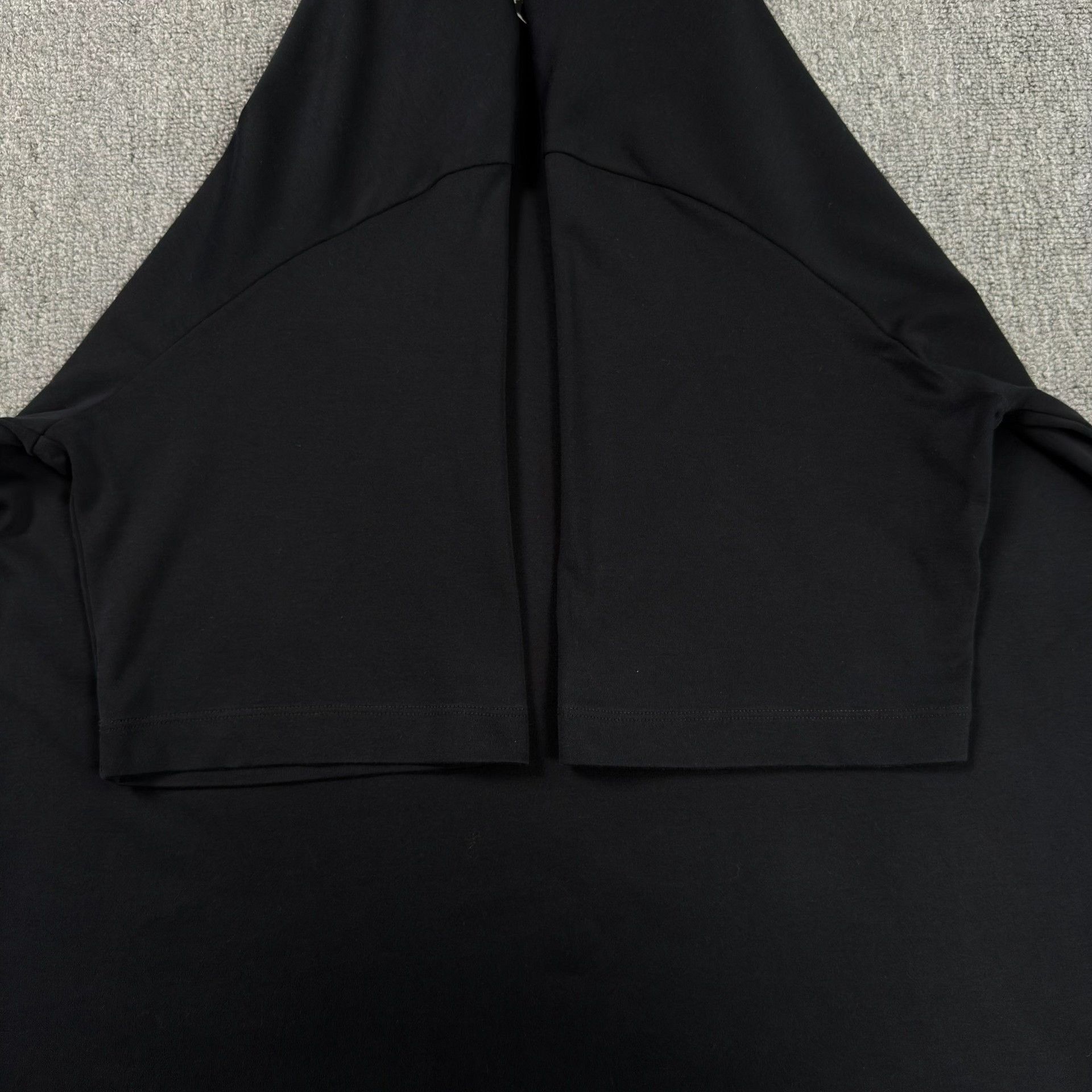 Prada Prada Triangle Logo Black T-Shirt Size L Size US L / EU 52-54 / 3 - 5 Thumbnail