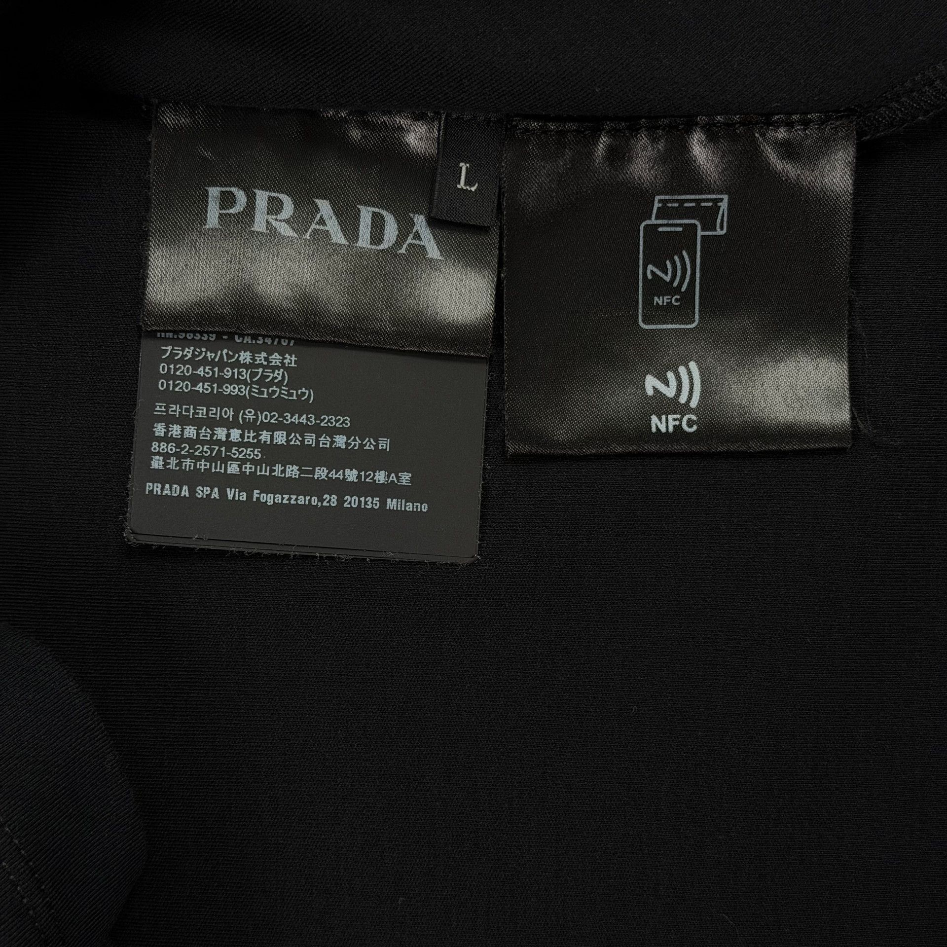 Prada Prada Triangle Logo Black T-Shirt Size L Size US L / EU 52-54 / 3 - 8 Thumbnail