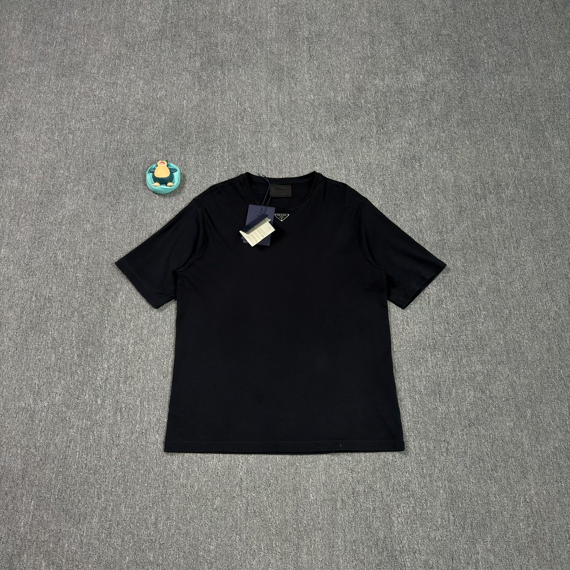 Prada Prada Triangle Logo Black T-Shirt Size L Size US L / EU 52-54 / 3 - 2 Thumbnail