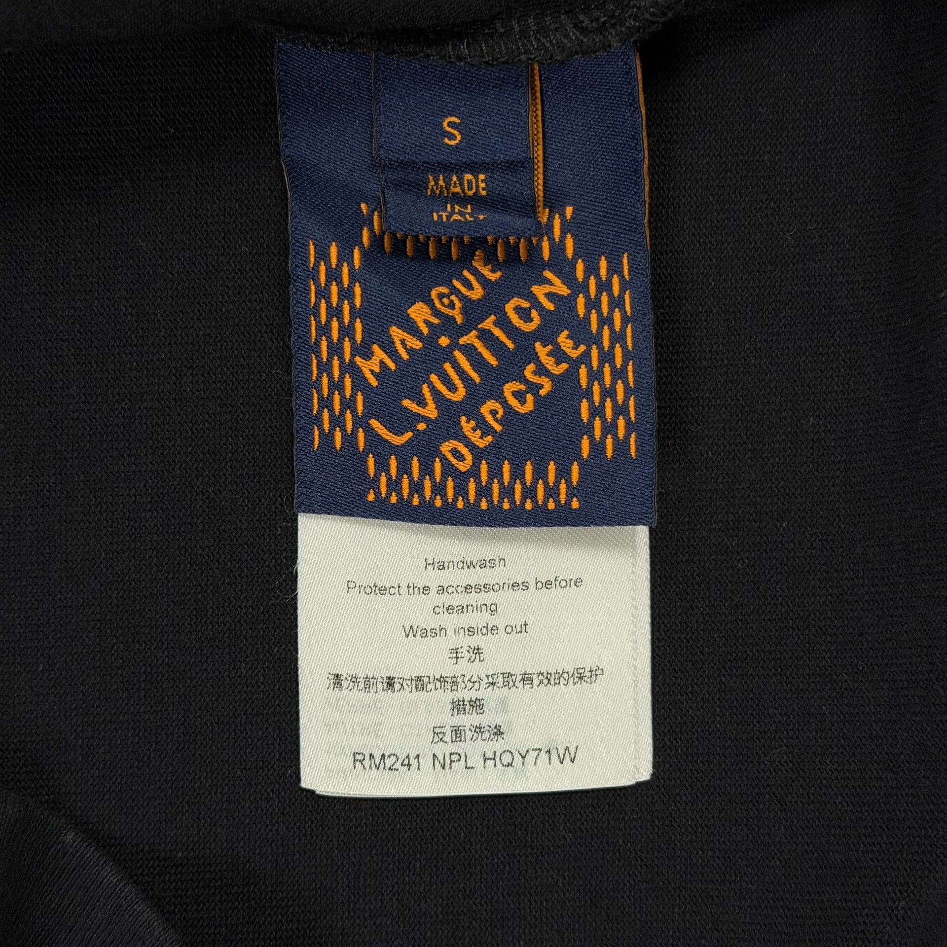 Louis Vuitton Louis Vuitton Beaded Marque Logo T-Shirt S Size US S / EU 44-46 / 1 - 5 Thumbnail