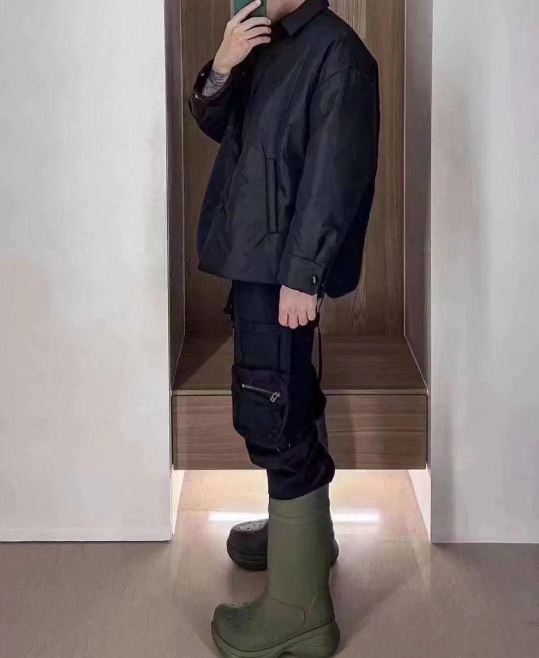 Balenciaga Balenciaga Olive Crocs Boots Size 42 Size US 9 / EU 42 - 6 Thumbnail