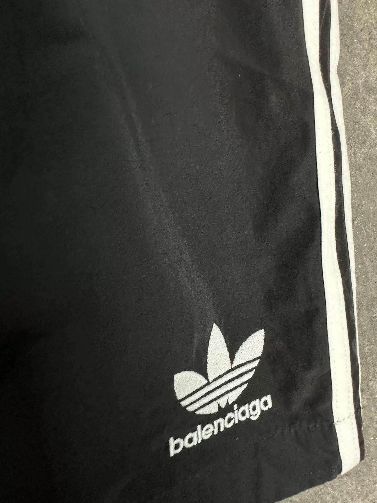 Balenciaga Balenciaga x Adidas Striped Nylon Shorts 50 Size US 34 / EU 50 - 3 Thumbnail