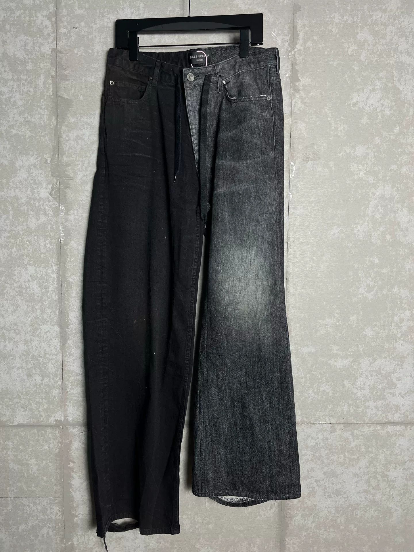 Balenciaga Balenciaga Spliced Two-Tone Denim Jeans S Size US 30 / EU 46 - 2 Thumbnail