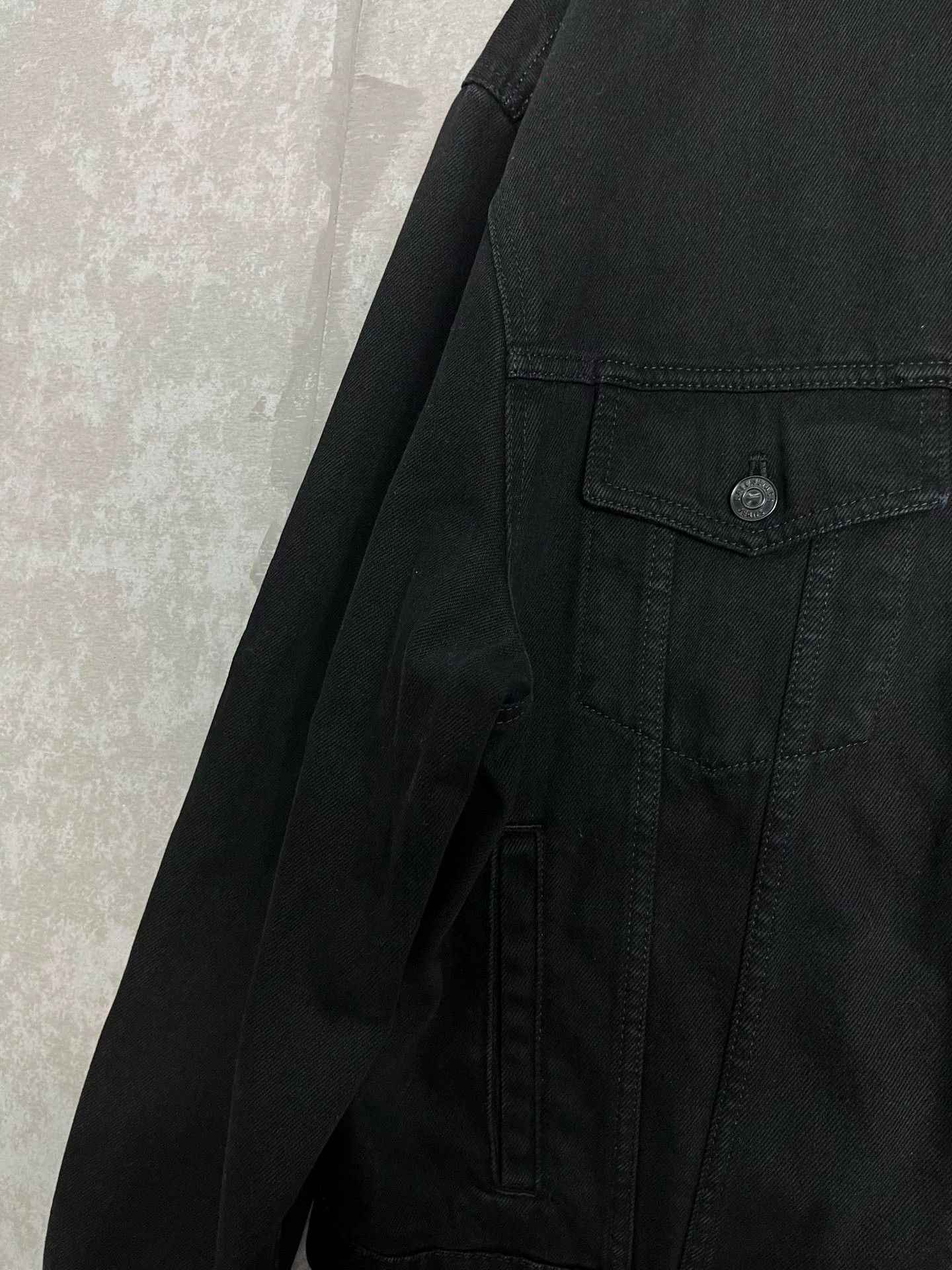 Balenciaga Balenciaga Crew Logo Denim Jacket 48 Size US M / EU 48-50 / 2 - 5 Thumbnail