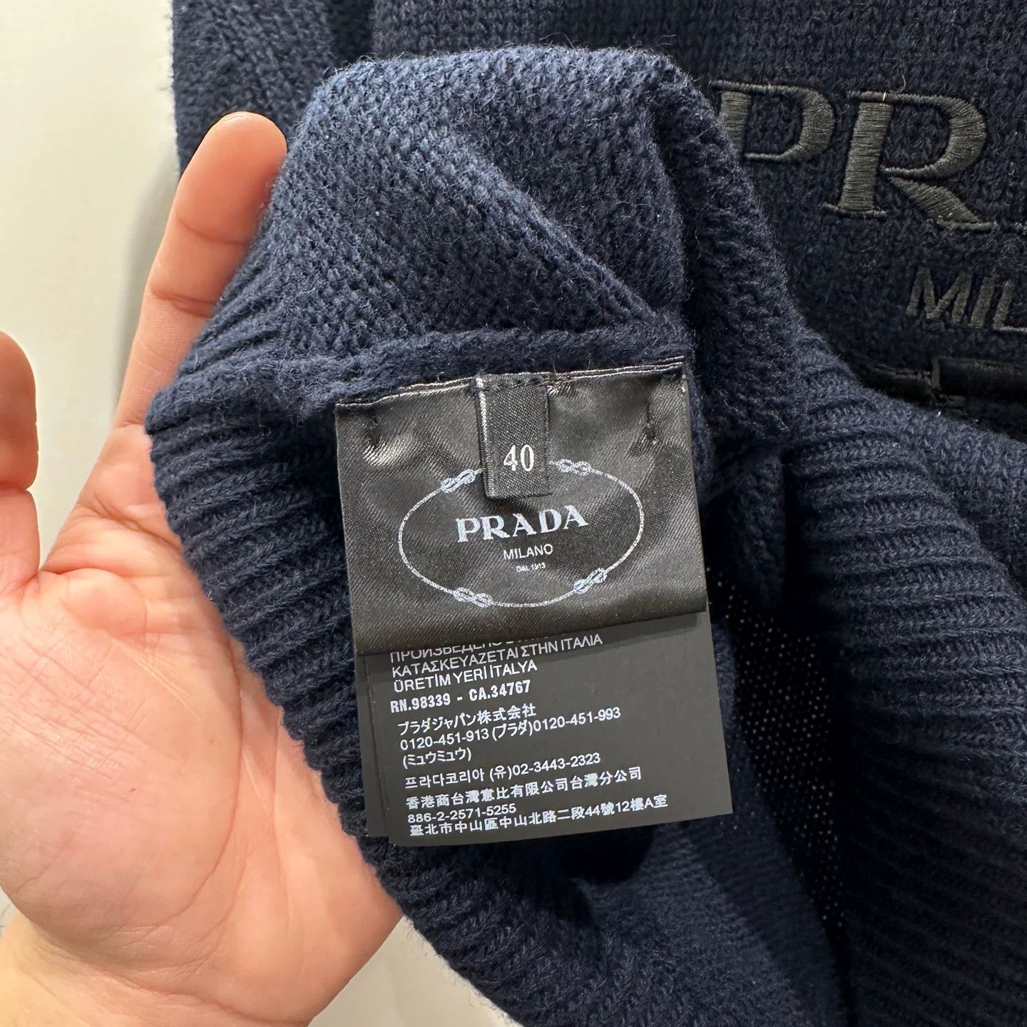 Prada Prada Knit T-Shirt it_40 Women Size S / US 4 / IT 40 - 4 Thumbnail