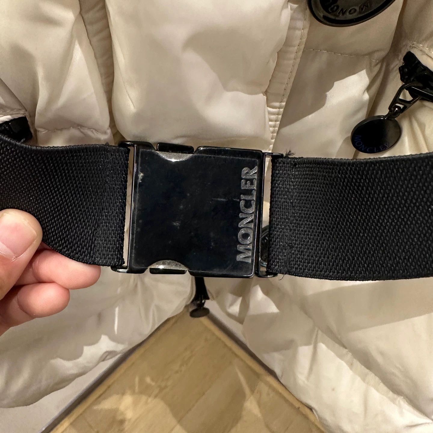 Moncler Moncler Retro Down Belt S Women Size S / US 4 / IT 40 - 7 Thumbnail