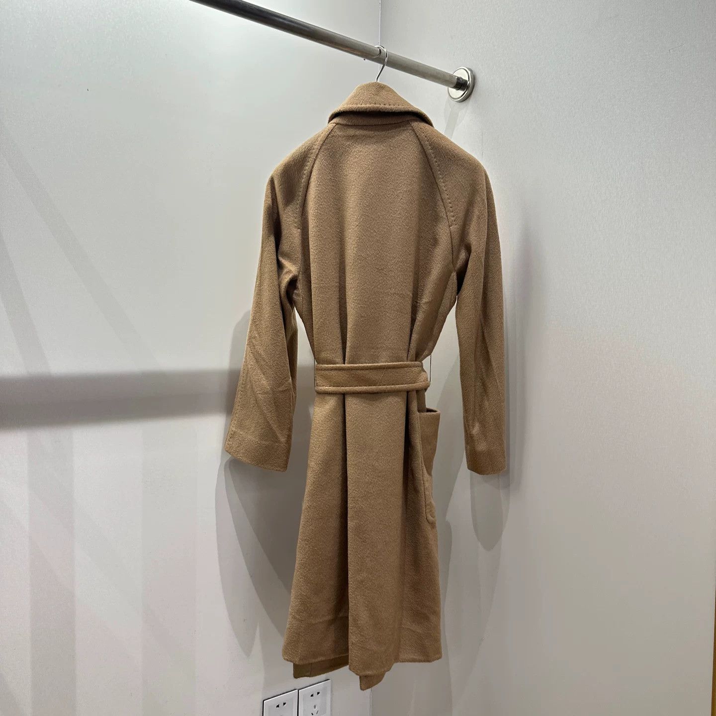 Max Mara Max Mara Coat S Women Size S / US 4 / IT 40 - 2 Thumbnail