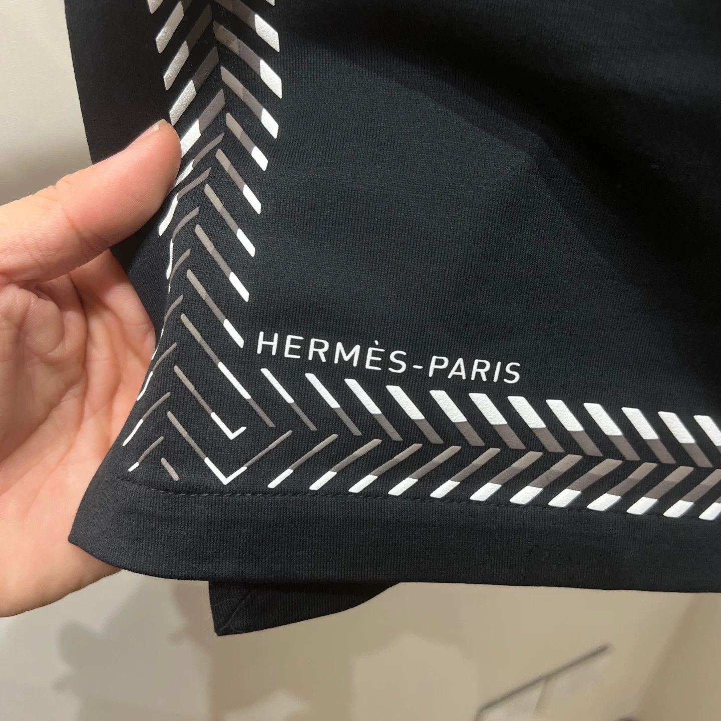 Hermes Hermes T-Shirt S Women Size S / US 4 / IT 40 - 6 Thumbnail