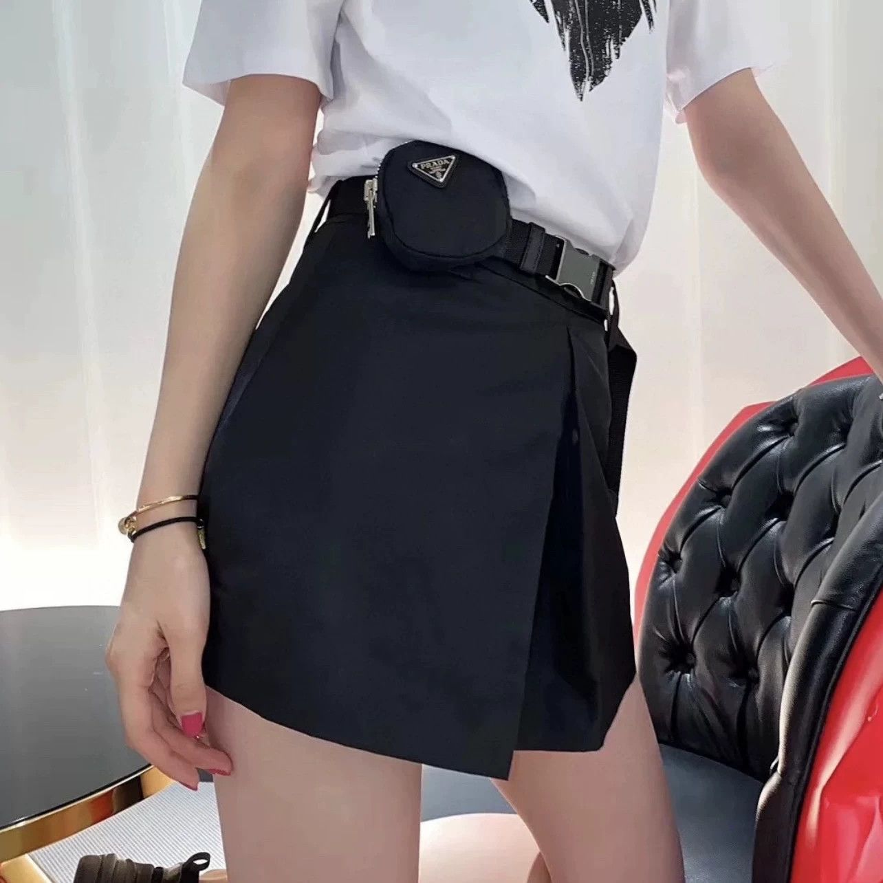 Prada Prada Casual Skirt 26 Women Size 26" / US 2 / IT 38 - 9 Thumbnail