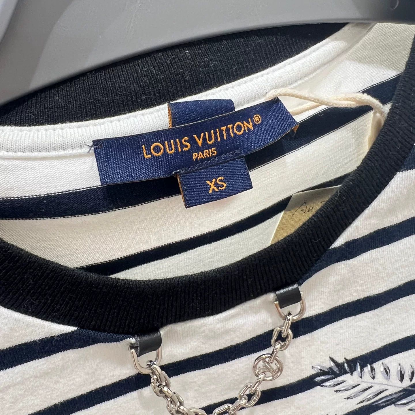 Louis Vuitton Louis Vuitton Printed Striped T-Shirt s Men Size US S / EU 44-46 / 1 - 3 Thumbnail