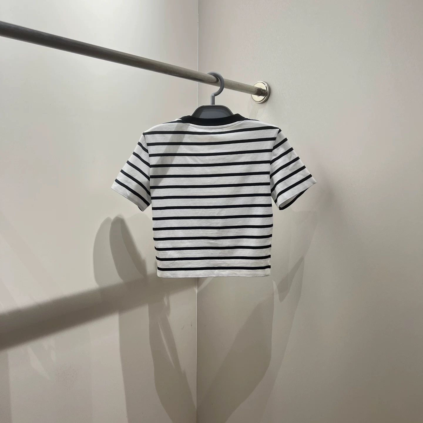 Louis Vuitton Louis Vuitton Printed Striped T-Shirt s Men Size US S / EU 44-46 / 1 - 2 Thumbnail