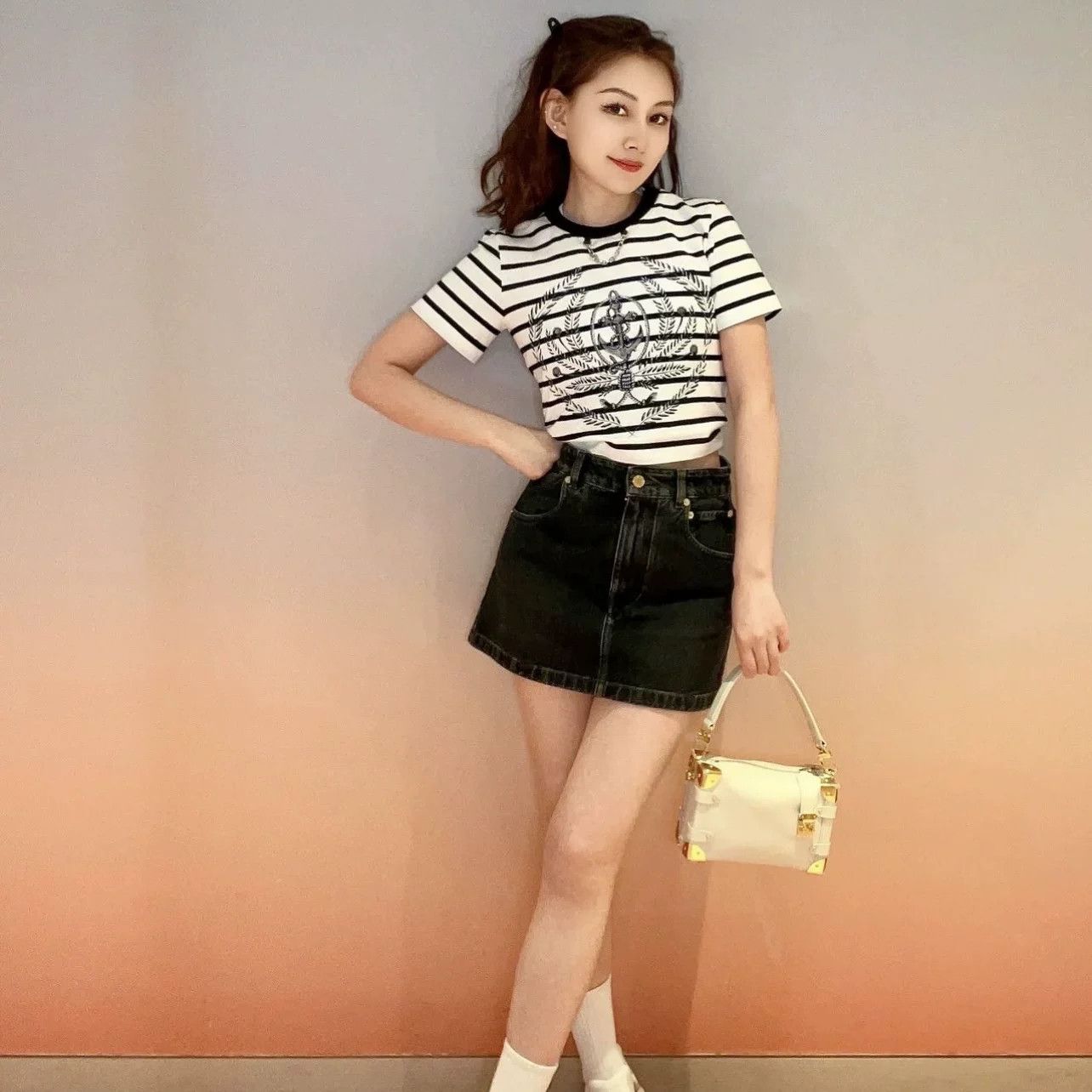 Louis Vuitton Louis Vuitton Printed Striped T-Shirt s Men Size US S / EU 44-46 / 1 - 6 Thumbnail