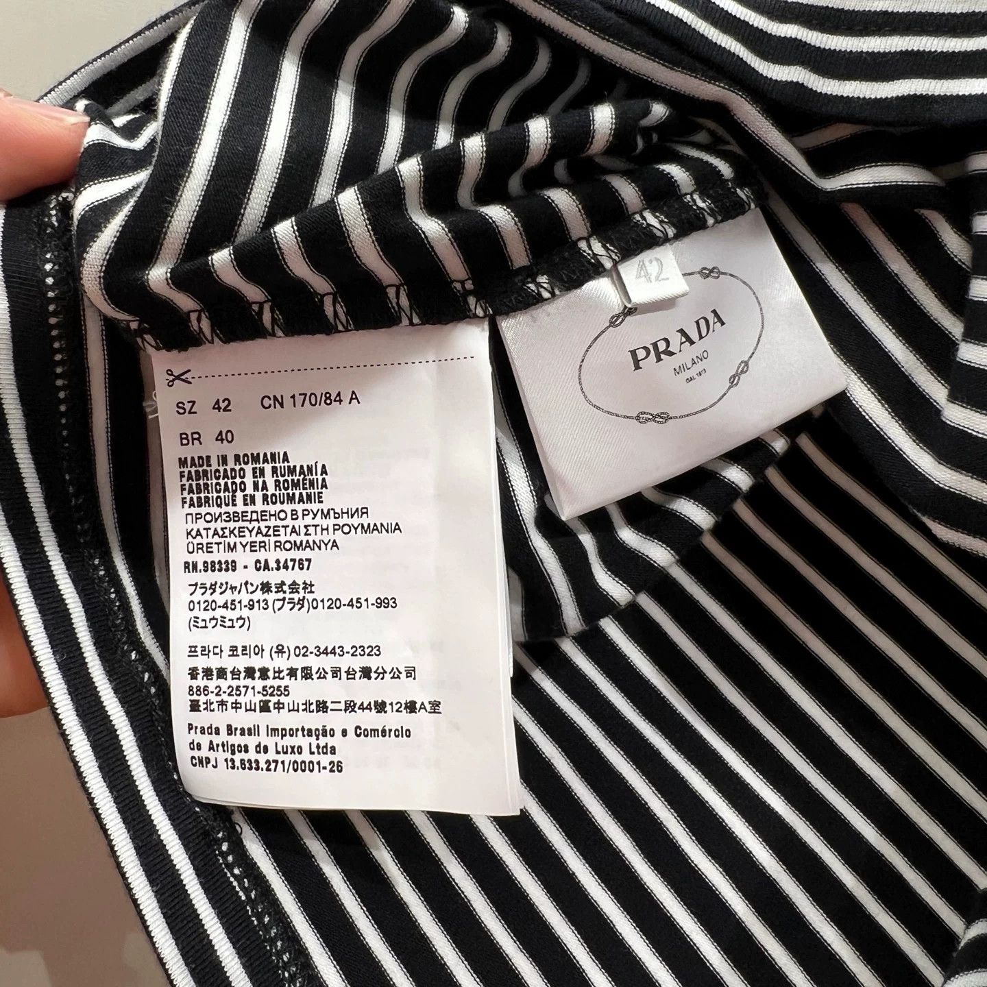 Prada Prada Striped Cropped T-Shirt it_42 Women Size M / US 6-8 / IT 42-44 - 4 Thumbnail