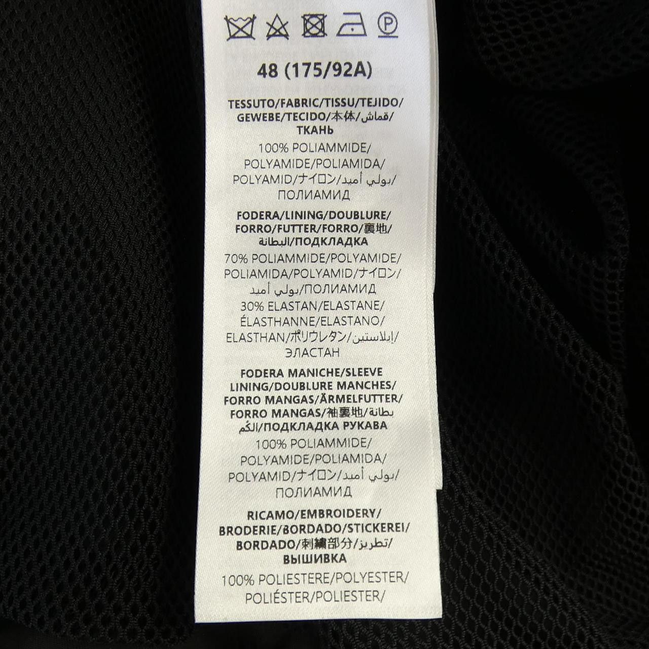 Gucci Gucci Gucci Jacket Others Outerwear 804964ZAQ7F DUTY FREE for USA Size ONE SIZE - 3 Thumbnail