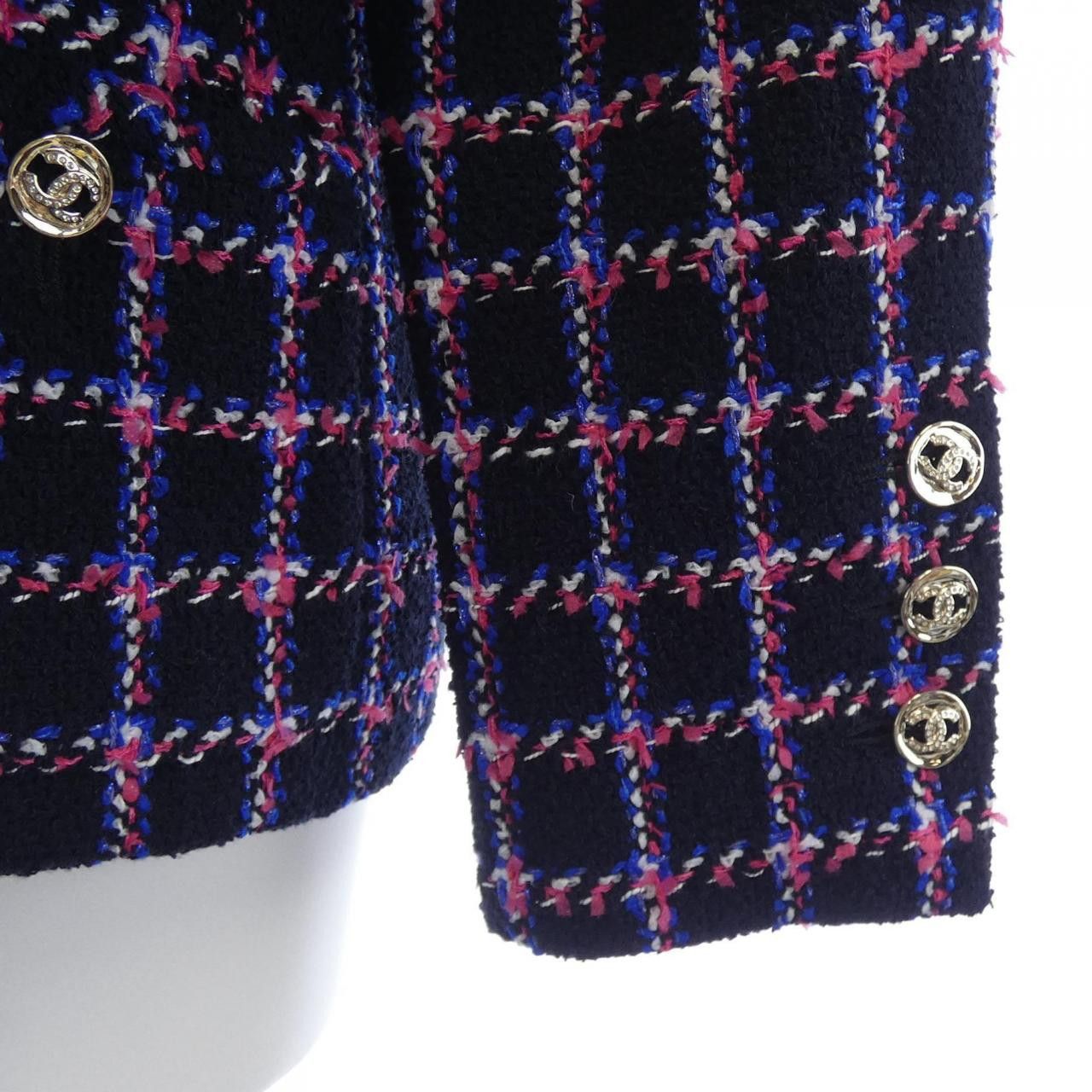 Chanel Chanel Chanel LOOK18 Collarless Jacket Textile Outerwear P76726V68547 DUTY FREE for USA Size ONE SIZE - 7 Thumbnail