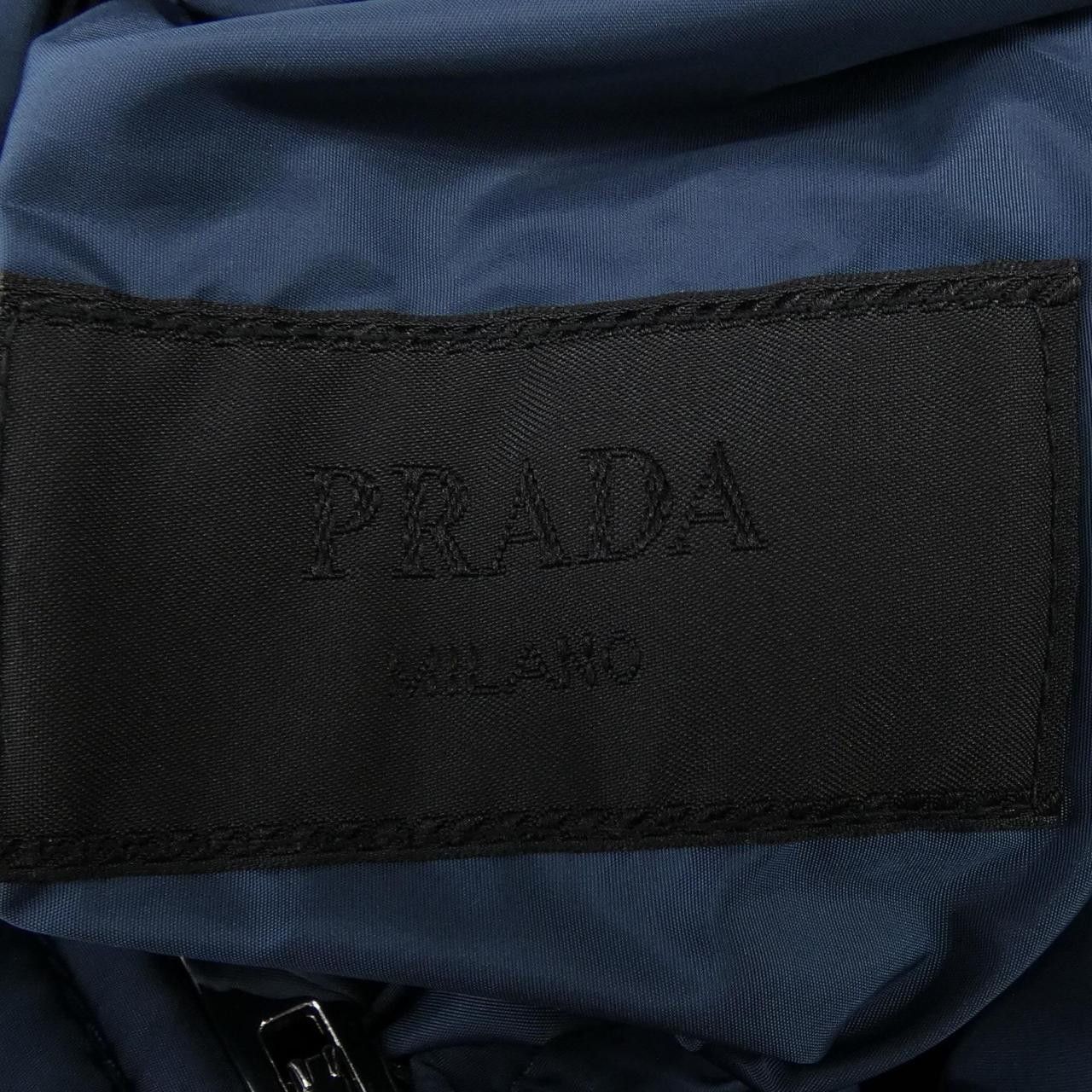 Prada Prada Prada Triangle Logo Jacket Others Outerwear SGB224R192Q04 DUTY FREE for USA Size ONE SIZE - 4 Thumbnail