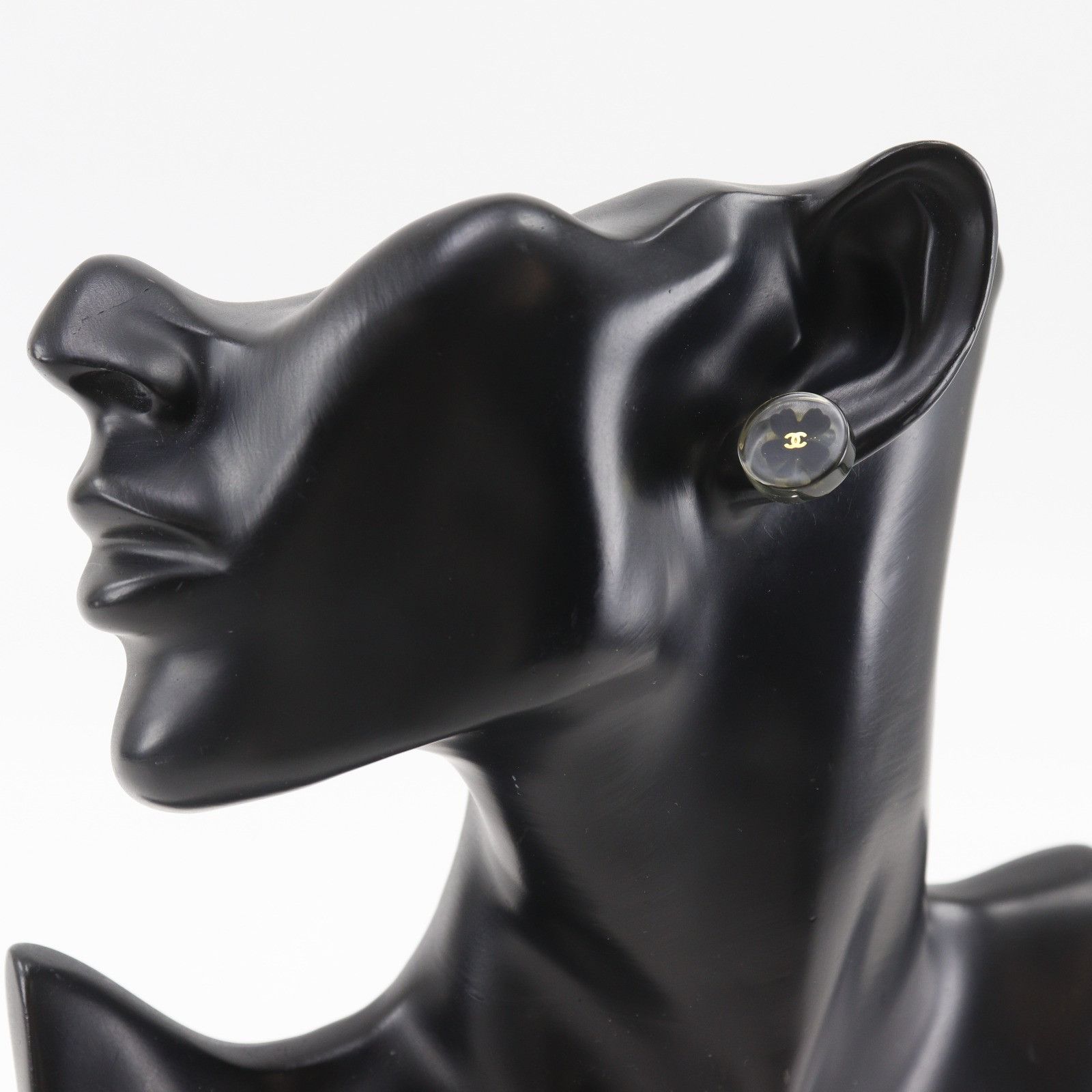 Chanel Chanel Chanel Clover Coco Mark Earrings Plastic / Synthetic Earrings DUTY FREE for USA Size ONE SIZE - 2 Thumbnail
