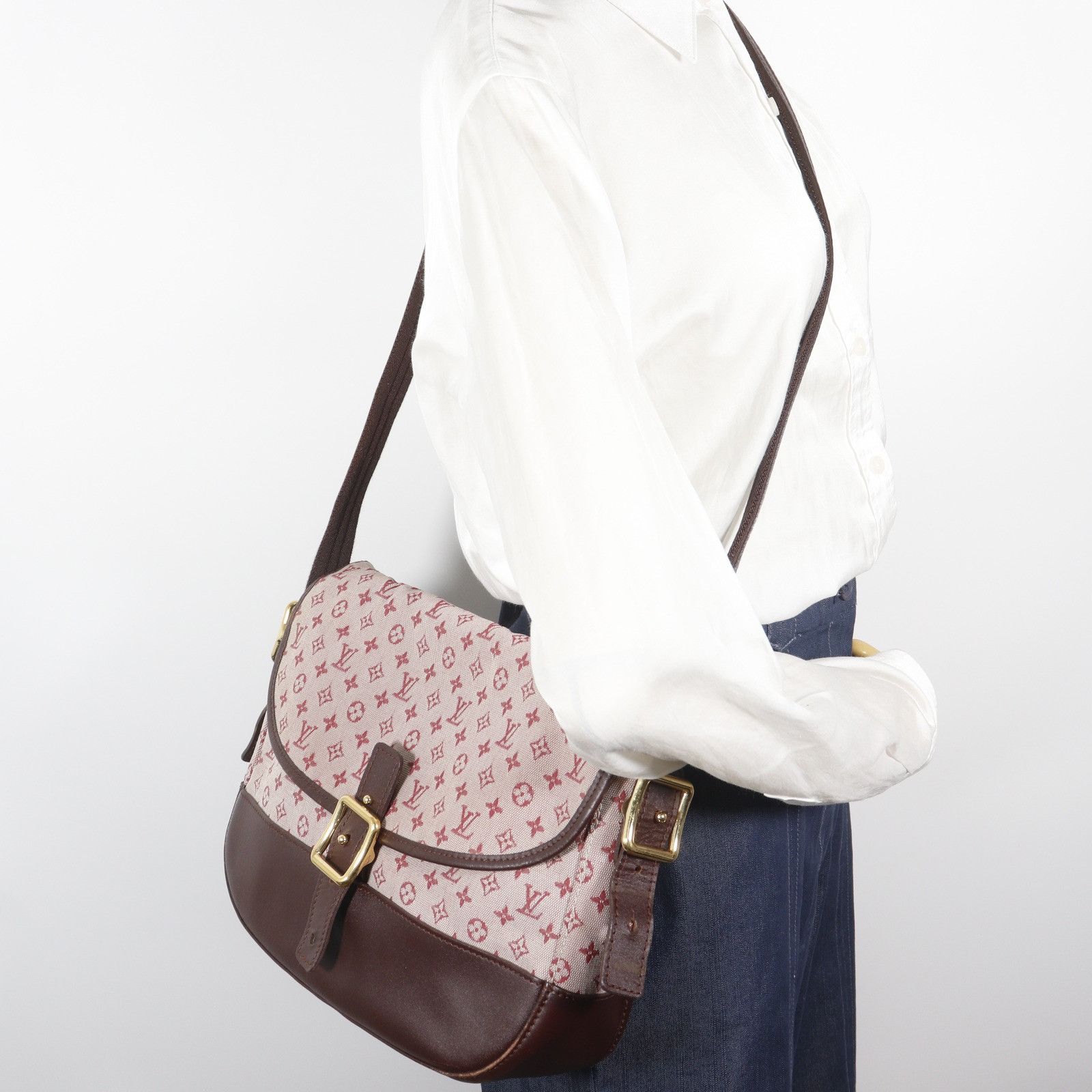 Louis Vuitton Louis Vuitton Louis Vuitton Berranger Monogram Mini Canvas Shoulder Bag Textile Crossbody Bag M92171 DUTY FREE for USA Size ONE SIZE - 20 Thumbnail