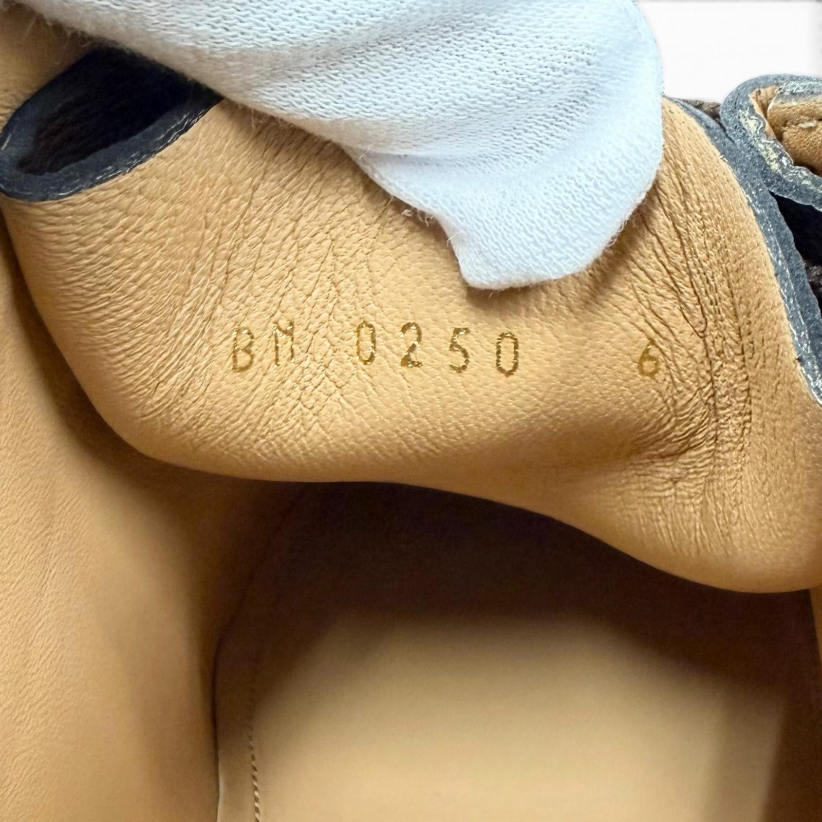 Louis Vuitton Louis Vuitton Louis Vuitton Monogram Ankle Boots Textile Shoes DUTY FREE for USA Size ONE SIZE - 8 Thumbnail