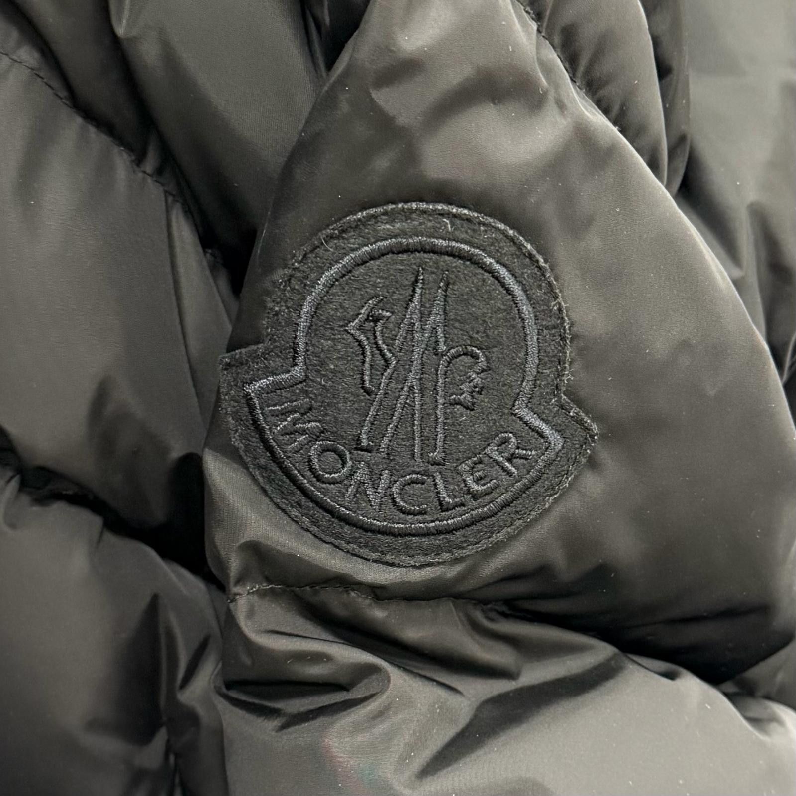 Moncler Moncler MONCLER Nylon Down Coat Textile Outerwear F20931D50700 DUTY FREE for USA Size ONE SIZE - 7 Thumbnail