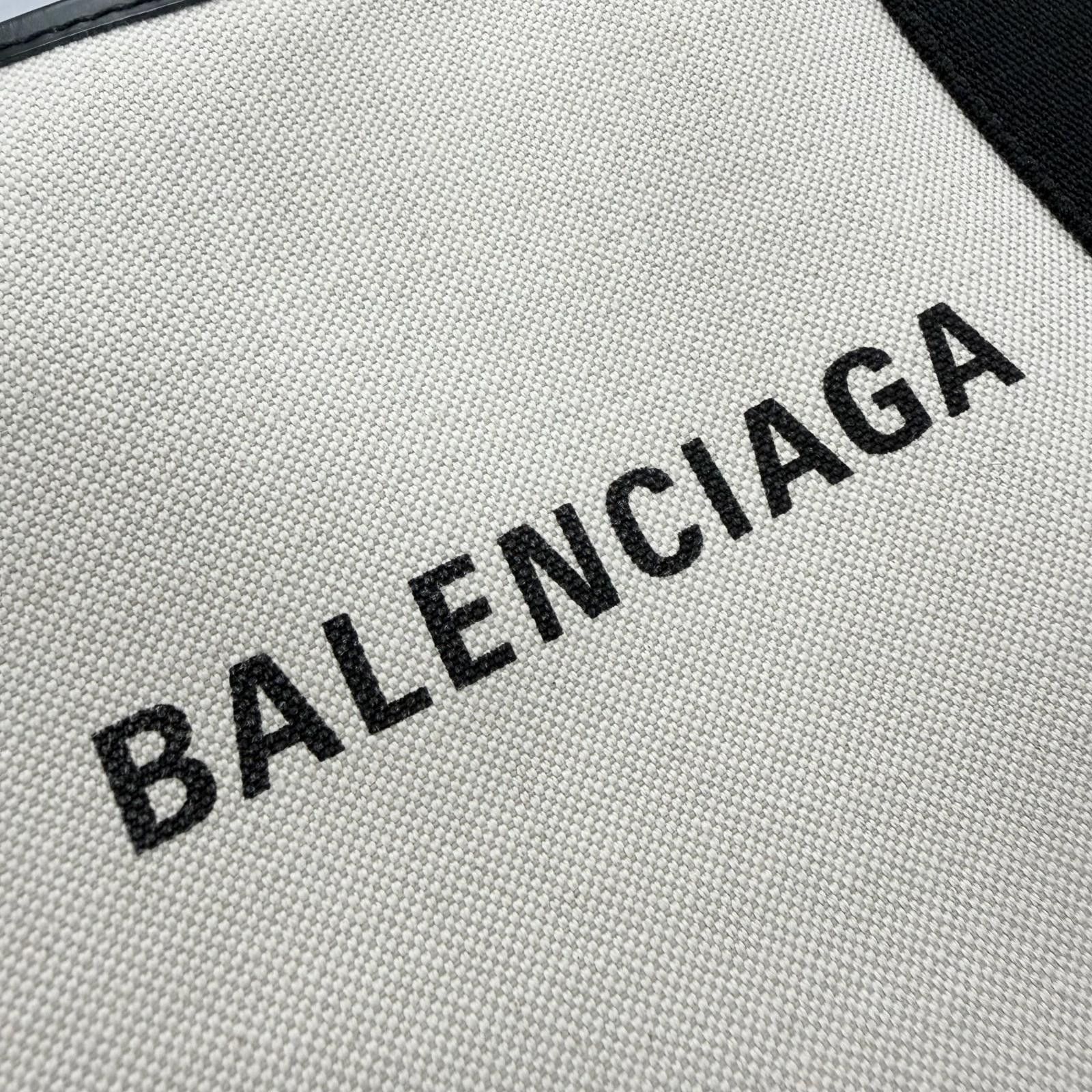 Balenciaga Balenciaga Balenciaga Hippo XS Canvas Shoulder Bag Leather Shoulder Bag 390346 DUTY FREE for USA Size ONE SIZE - 10 Thumbnail