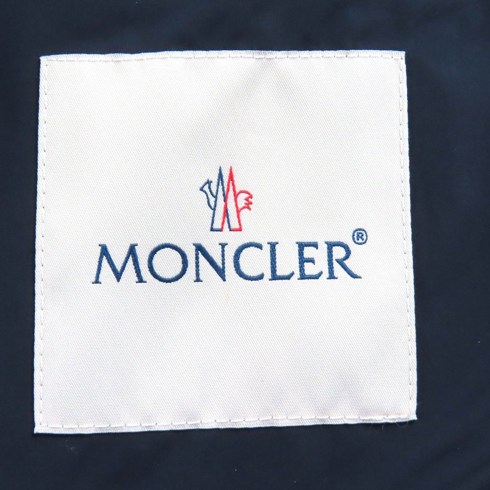 Moncler Moncler Moncler Fetuque Polyester Jacket Textile Outerwear DUTY FREE for USA Size ONE SIZE - 7 Thumbnail