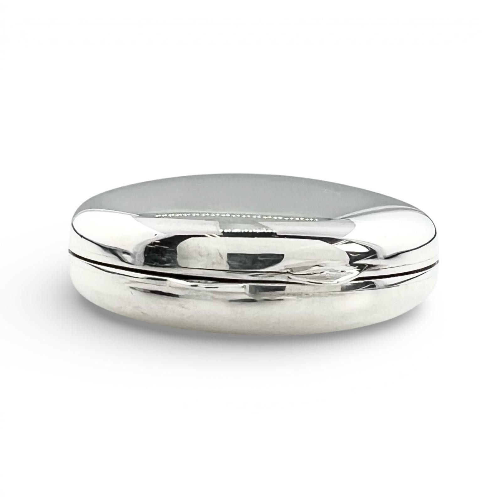Hermes Hermes Hermes Silver Pendant Pill Case Precious Metal Other DUTY FREE for USA Size ONE SIZE - 4 Thumbnail