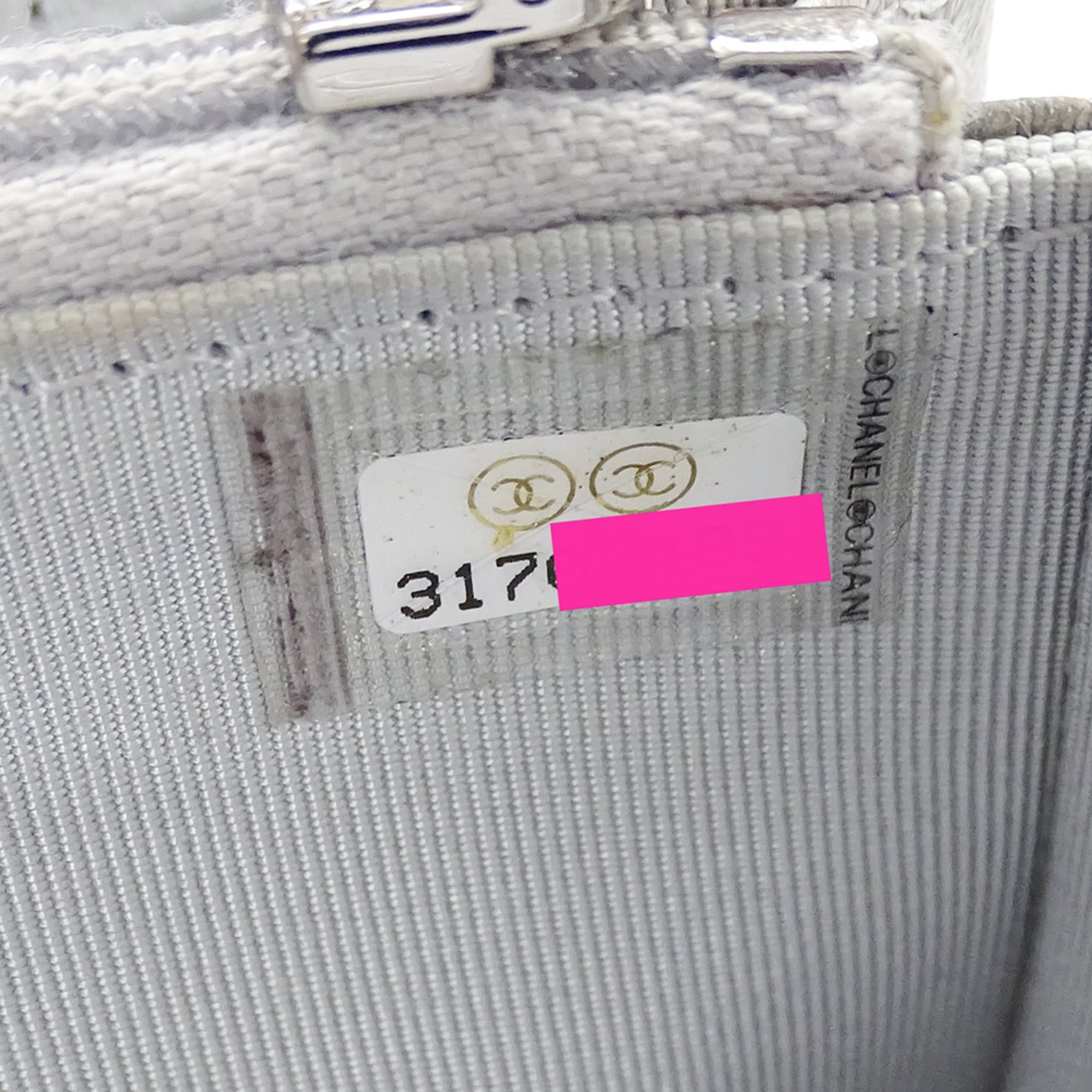 Chanel Chanel Women's Wallet, Medium Caviar Leather, Matelassé, Silver, Silver Hardware, Coco Mark Size ONE SIZE - 8 Thumbnail