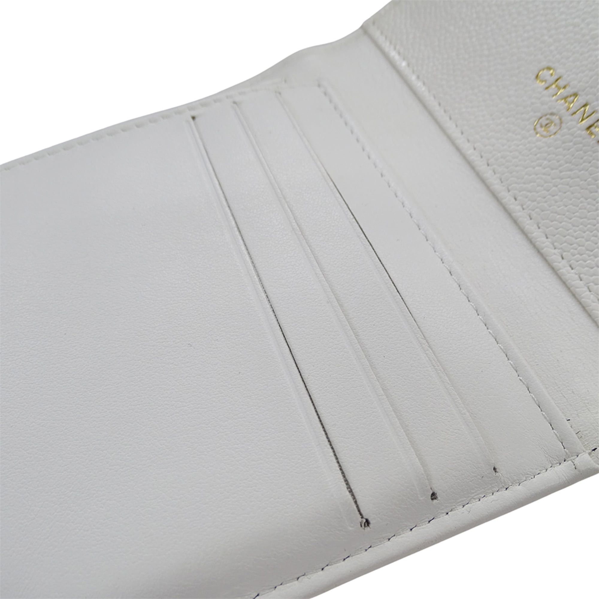 Chanel Chanel women's trifold wallet, caviar leather, Boy design, white with gold hardware. Size ONE SIZE - 9 Thumbnail