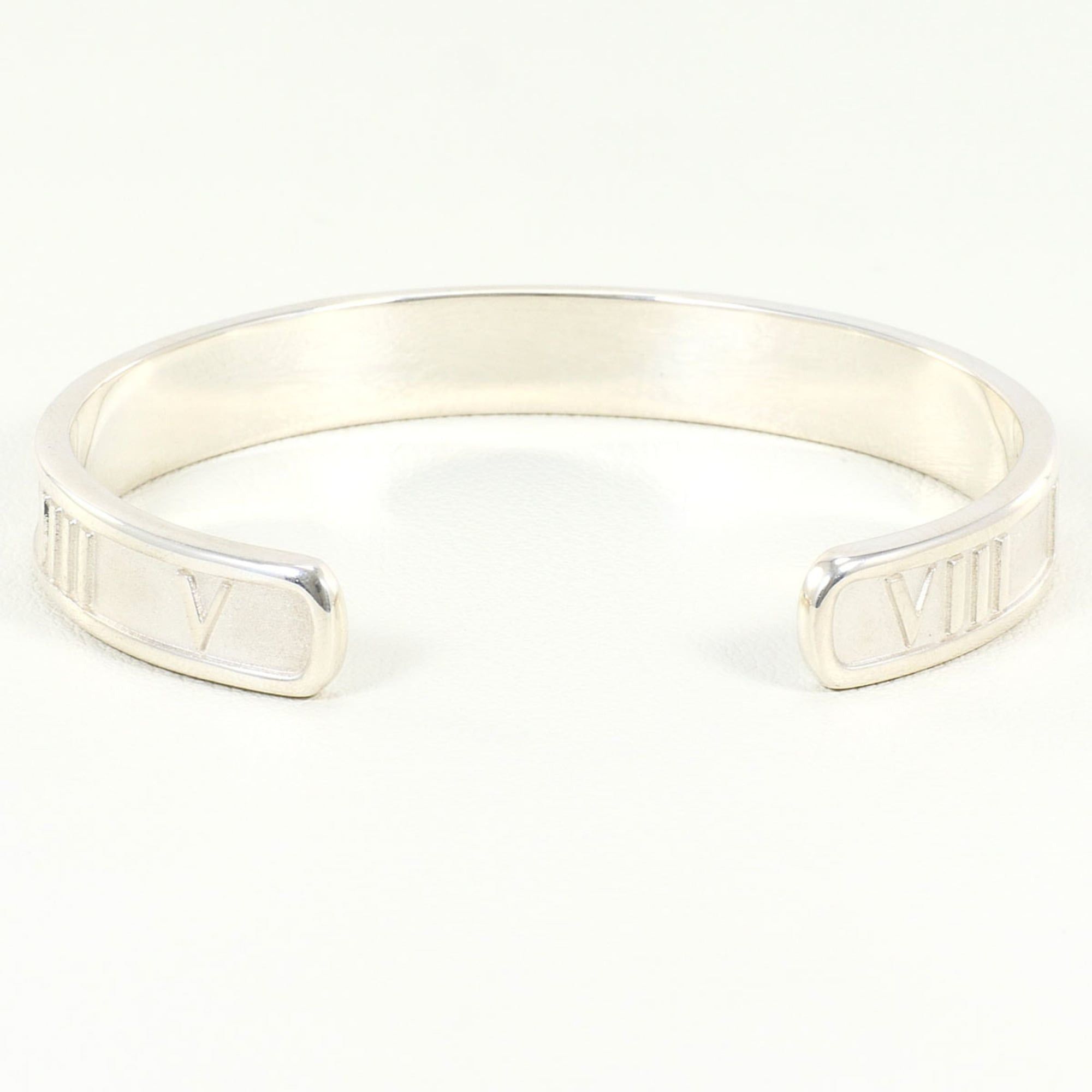 Tiffany & Co. Tiffany & Co. Atlas Silver Bangle, Total Weight 21.9g, Like New Condition. Size ONE SIZE - 2 Thumbnail