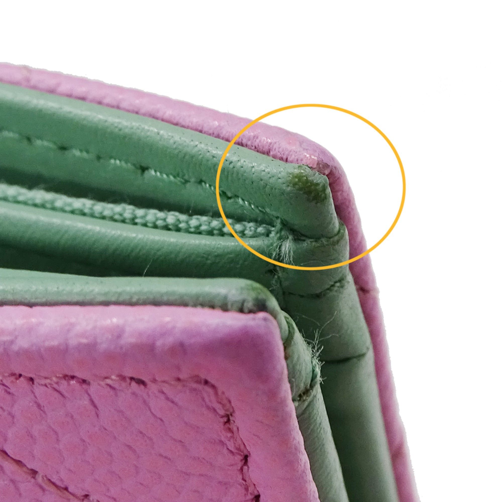 Chanel Chanel women's wallet, brand name, bi-fold caviar leather, matelassé, pink, green, gold hardware, Coco mark. Size ONE SIZE - 13 Thumbnail
